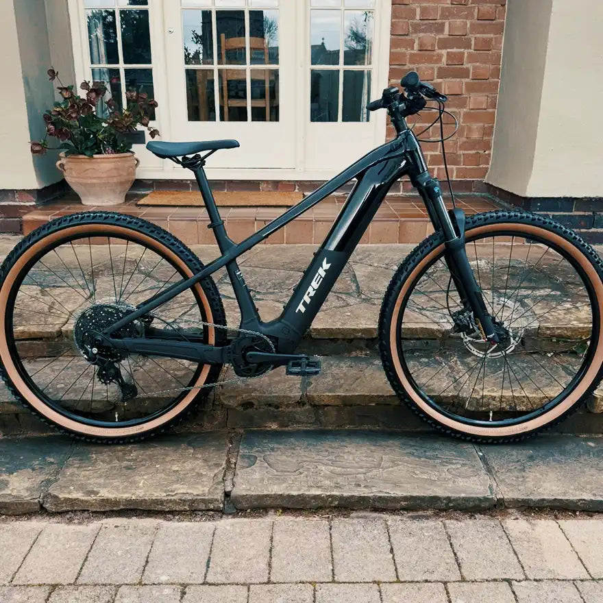 Hardtail electric mountain bikes