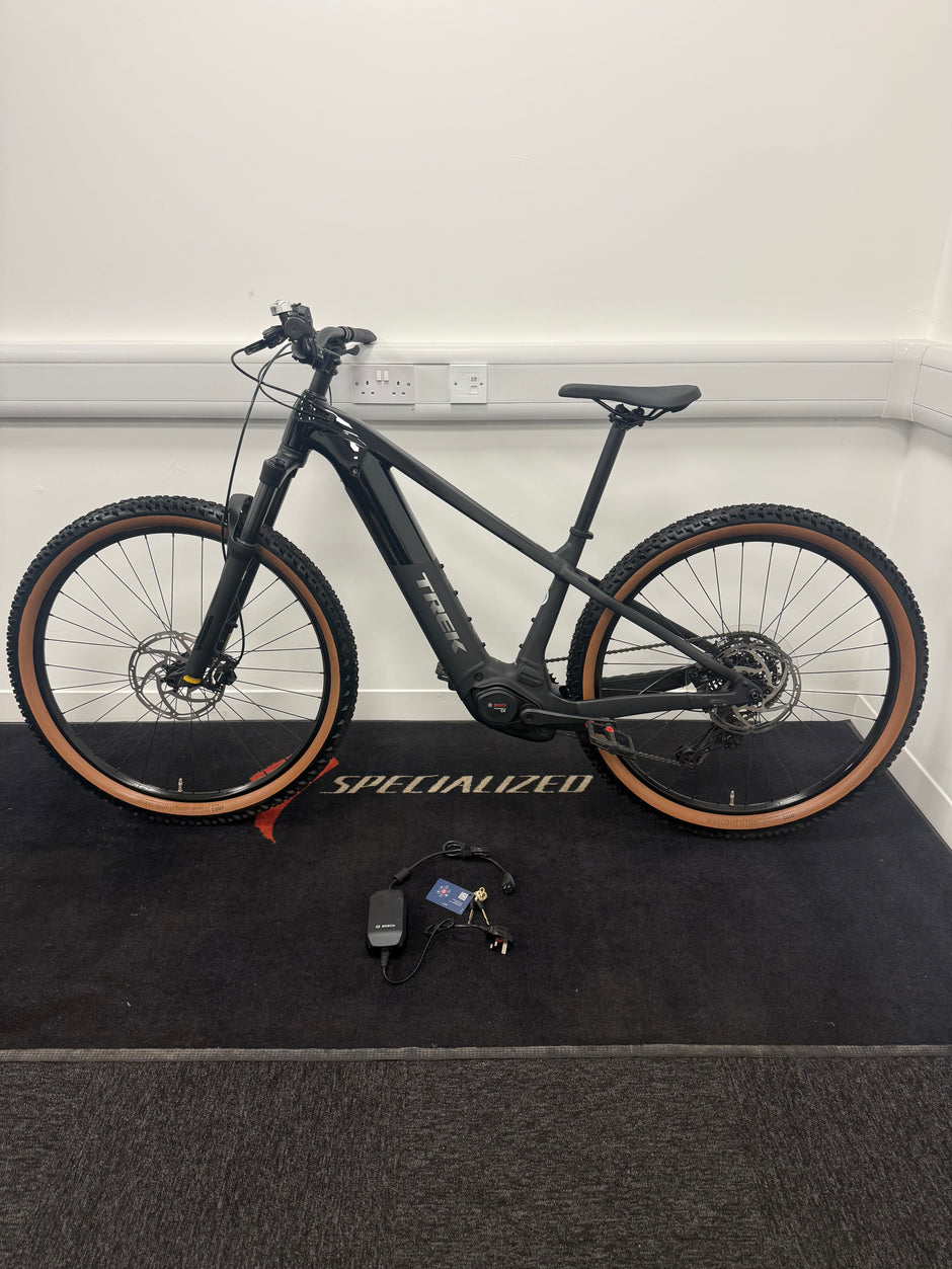 Trek Powerfly 4 2026 Medium 14 miles!