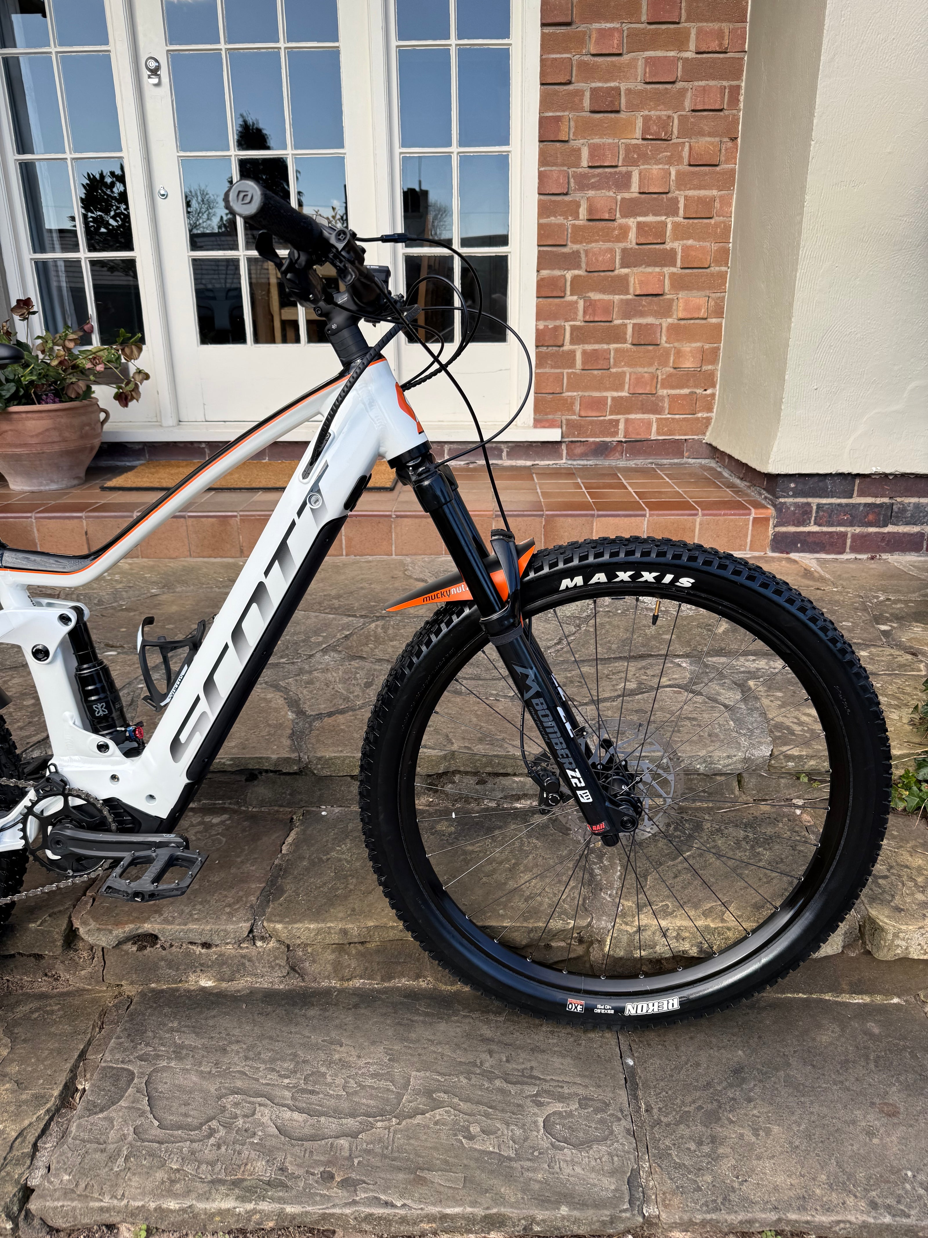 Scott Strike eRIDE 940 Electric Mountain Bike Medium