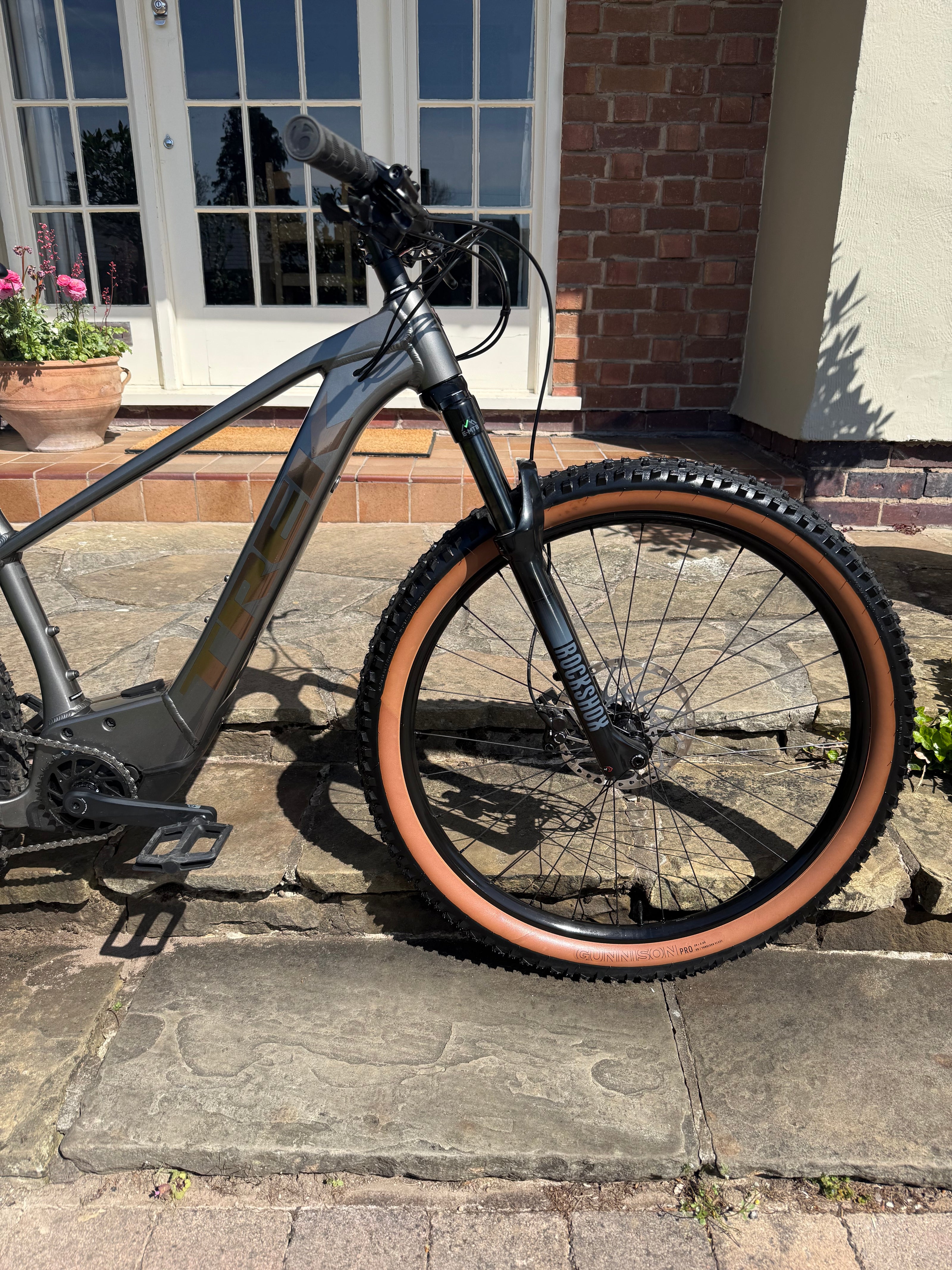 Trek Marlin+ 8 Electric Mountain Bike 2025 Medium 9 MILES!!!