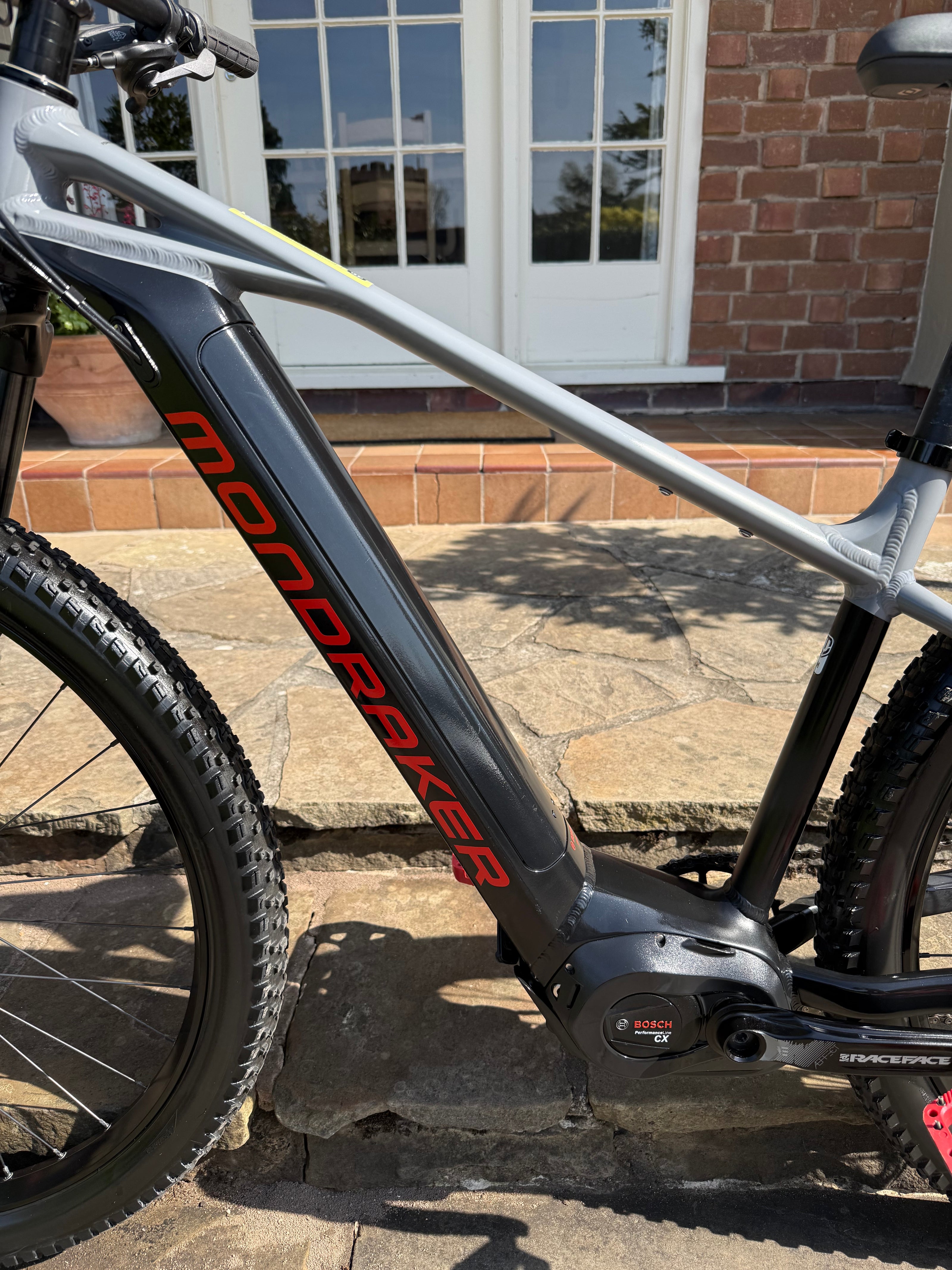 Mondraker Prime 29 Medium Electric Mountain Bike 300 Miles