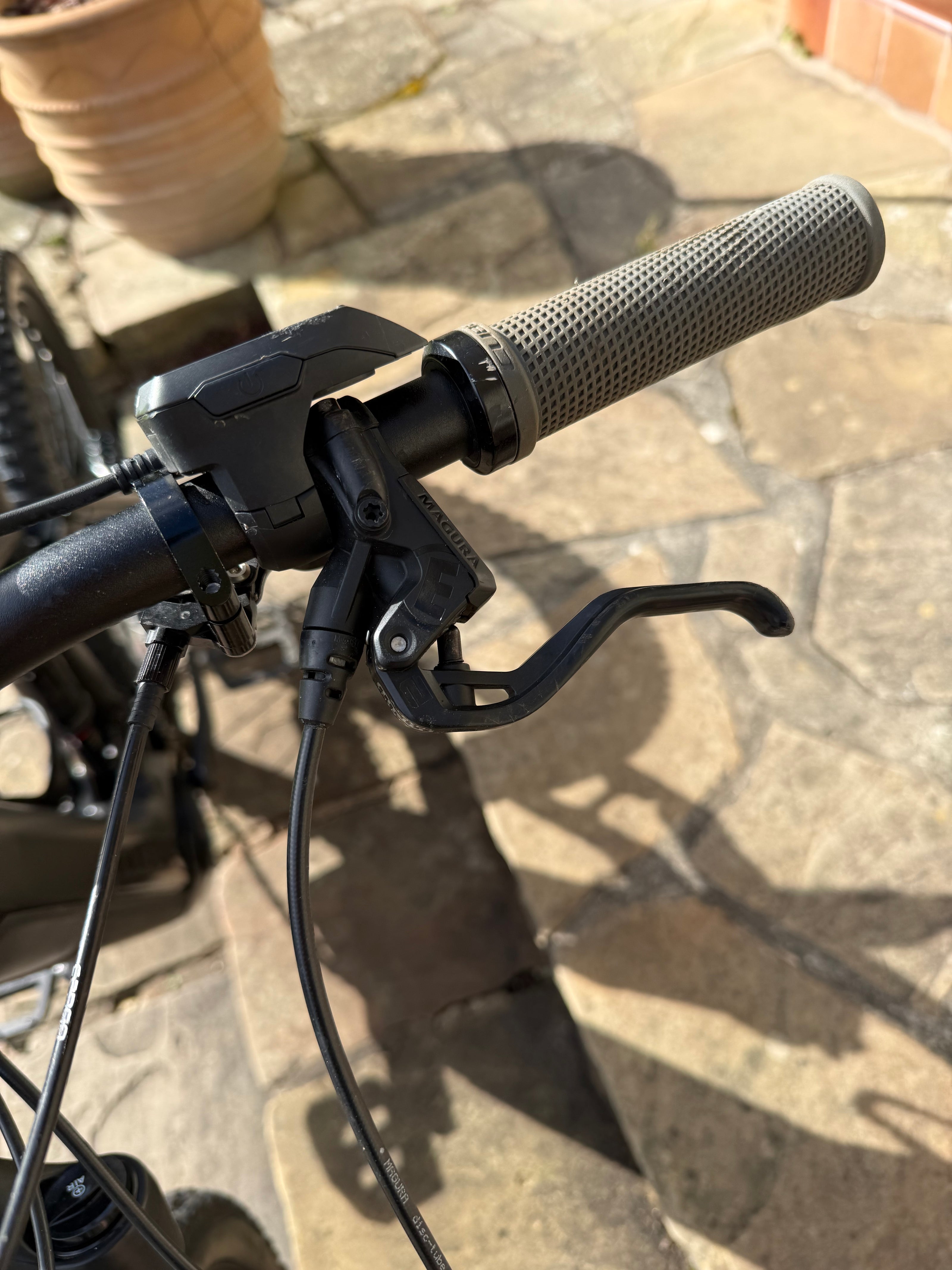 Cube Stereo Hybrid 160 HPC Race 625 Carbon Medium Electric Bike 430 Miles
