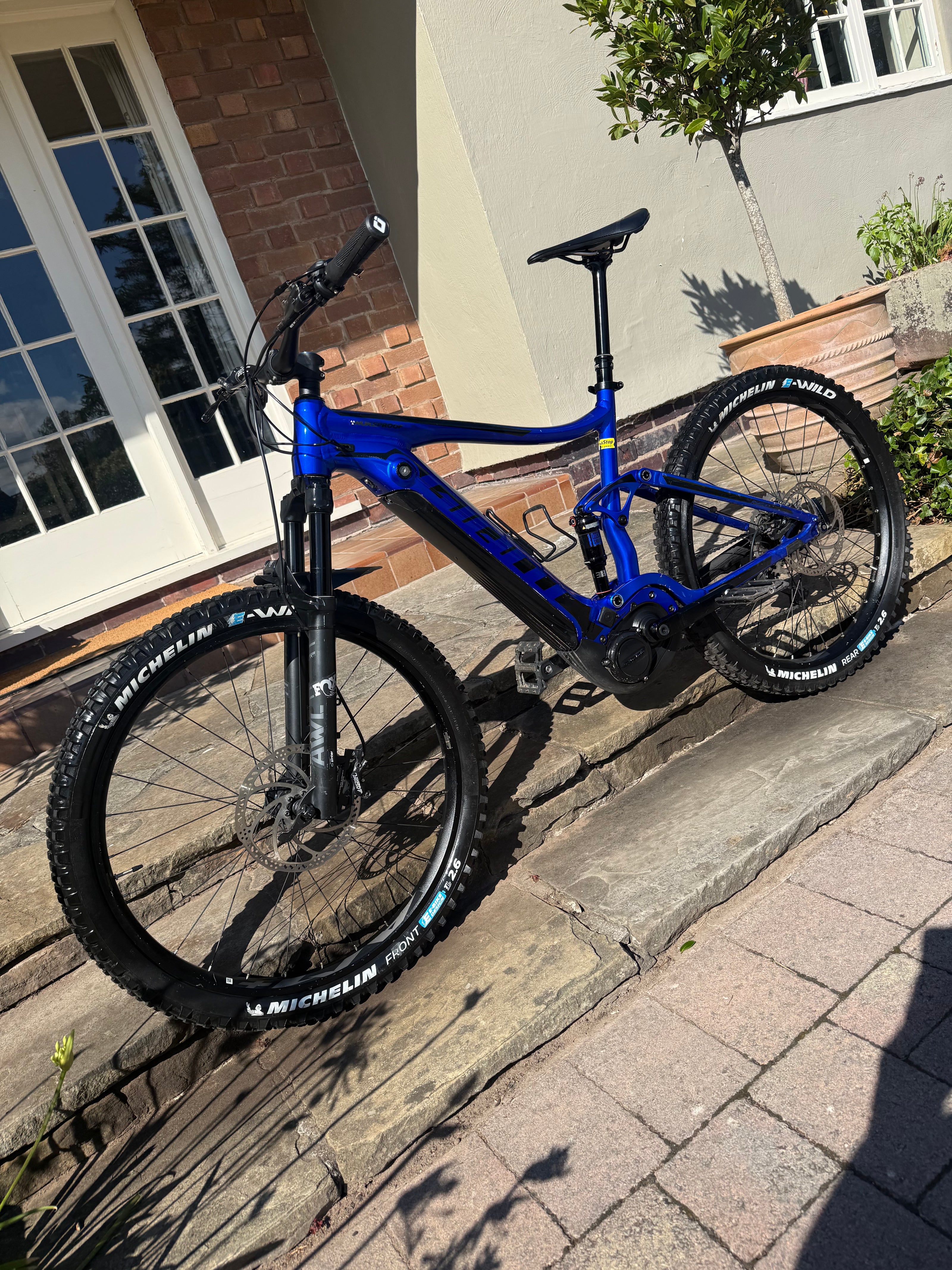 Giant Stance E+2 Large Blue