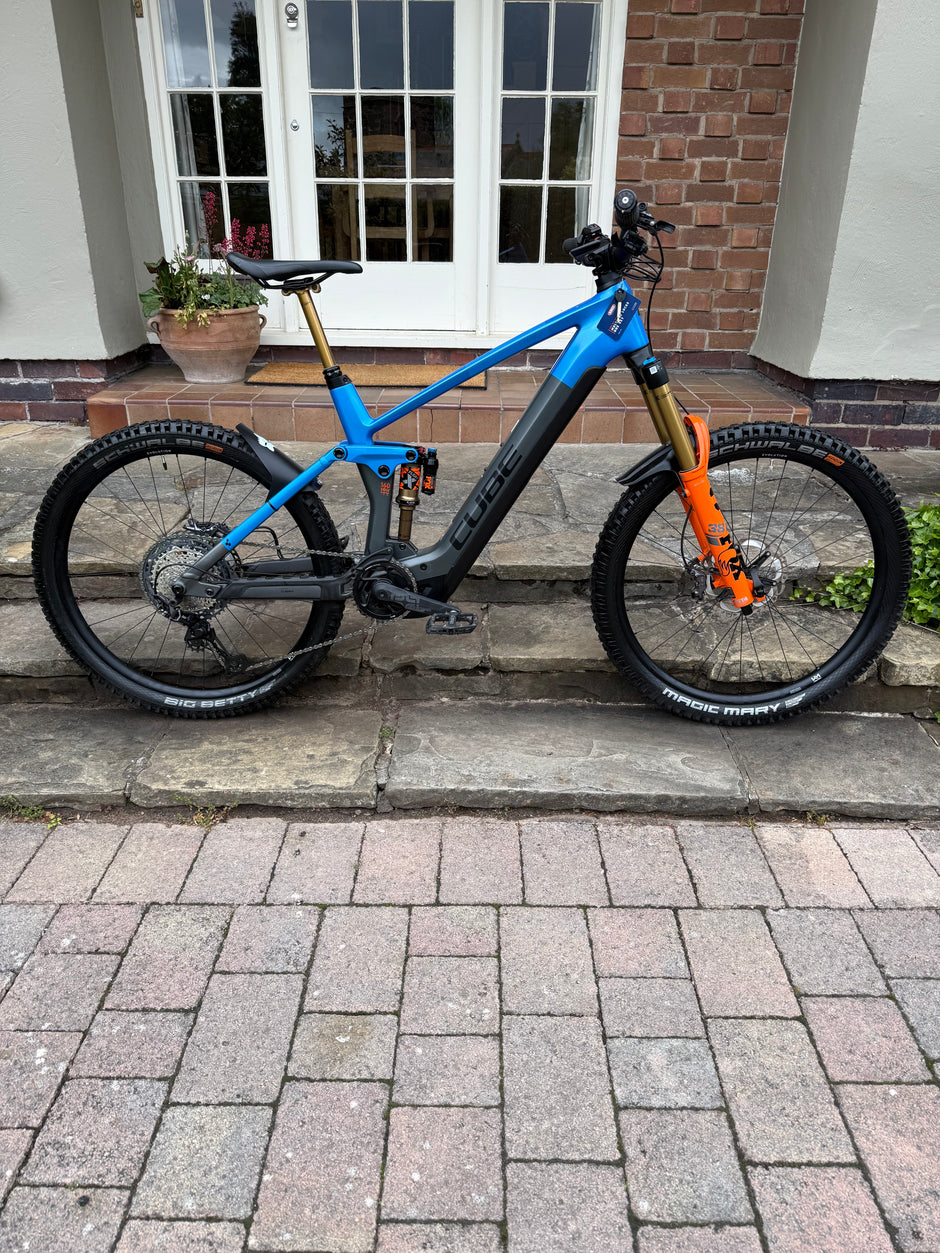 Cube Stereo 160 Action Team 2023 Large 470 miles