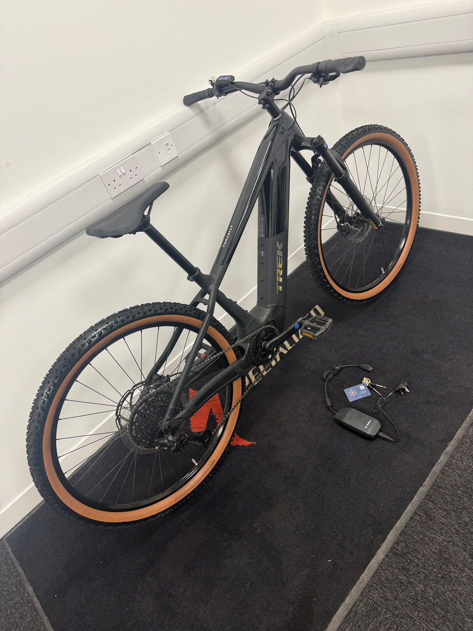 Trek Powerfly 4 2026 Medium 14 miles!