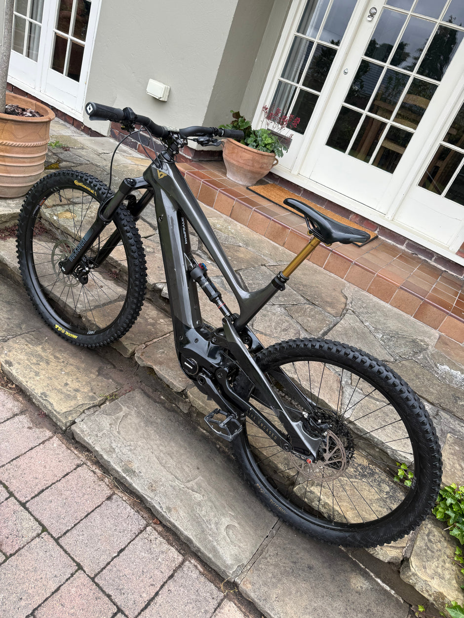 YT Decoy Elite Medium Electric mountain bike 400 miles
