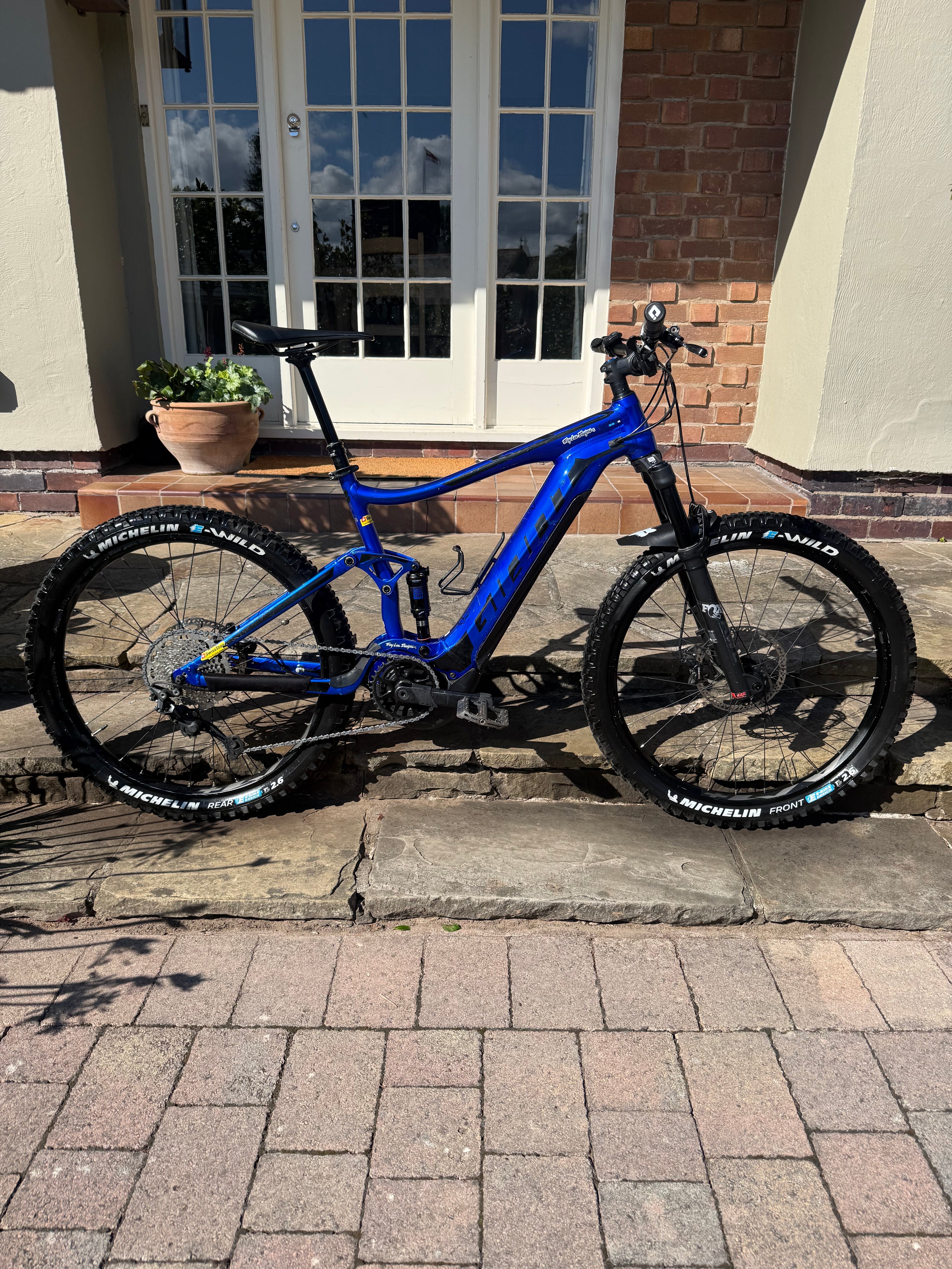 Giant Stance E+2 Large Blue