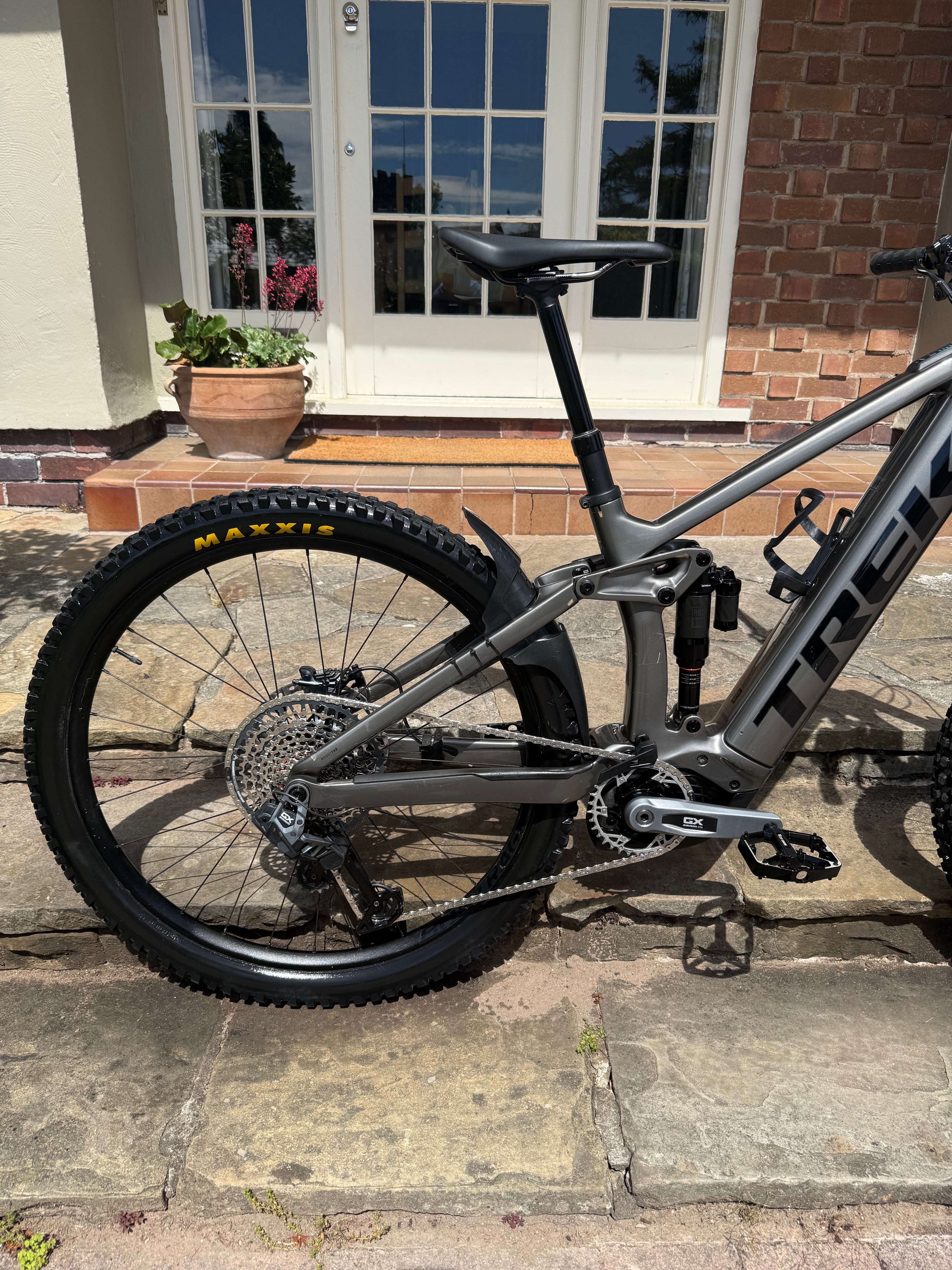 Trek Rail 9.8 AXS 750wh Smart system Medium electric mountain bike