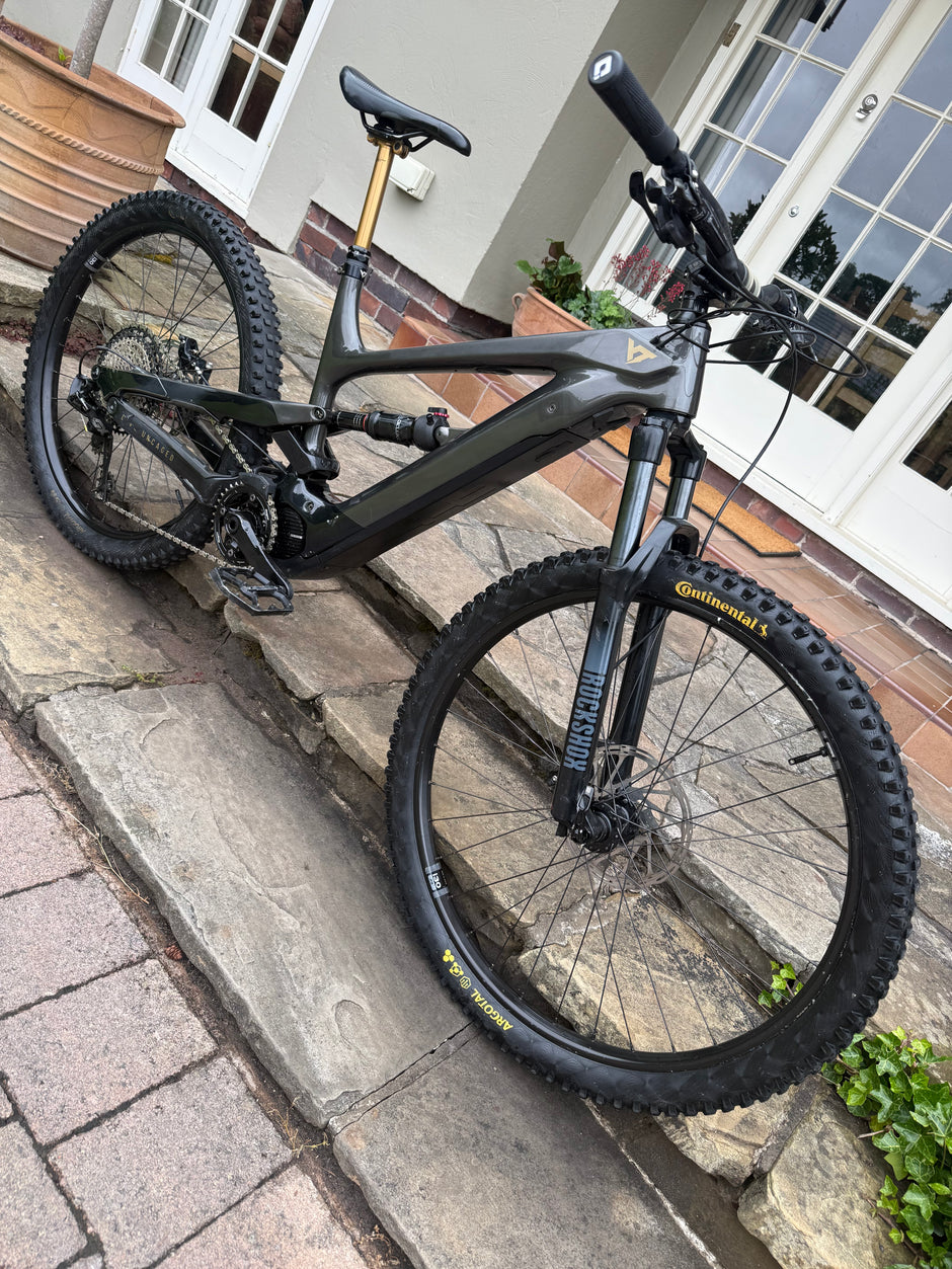 YT Decoy Elite Medium Electric mountain bike 400 miles