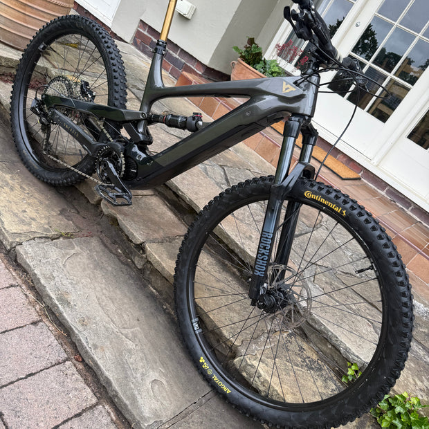 YT Decoy Elite Medium Electric mountain bike 400 miles