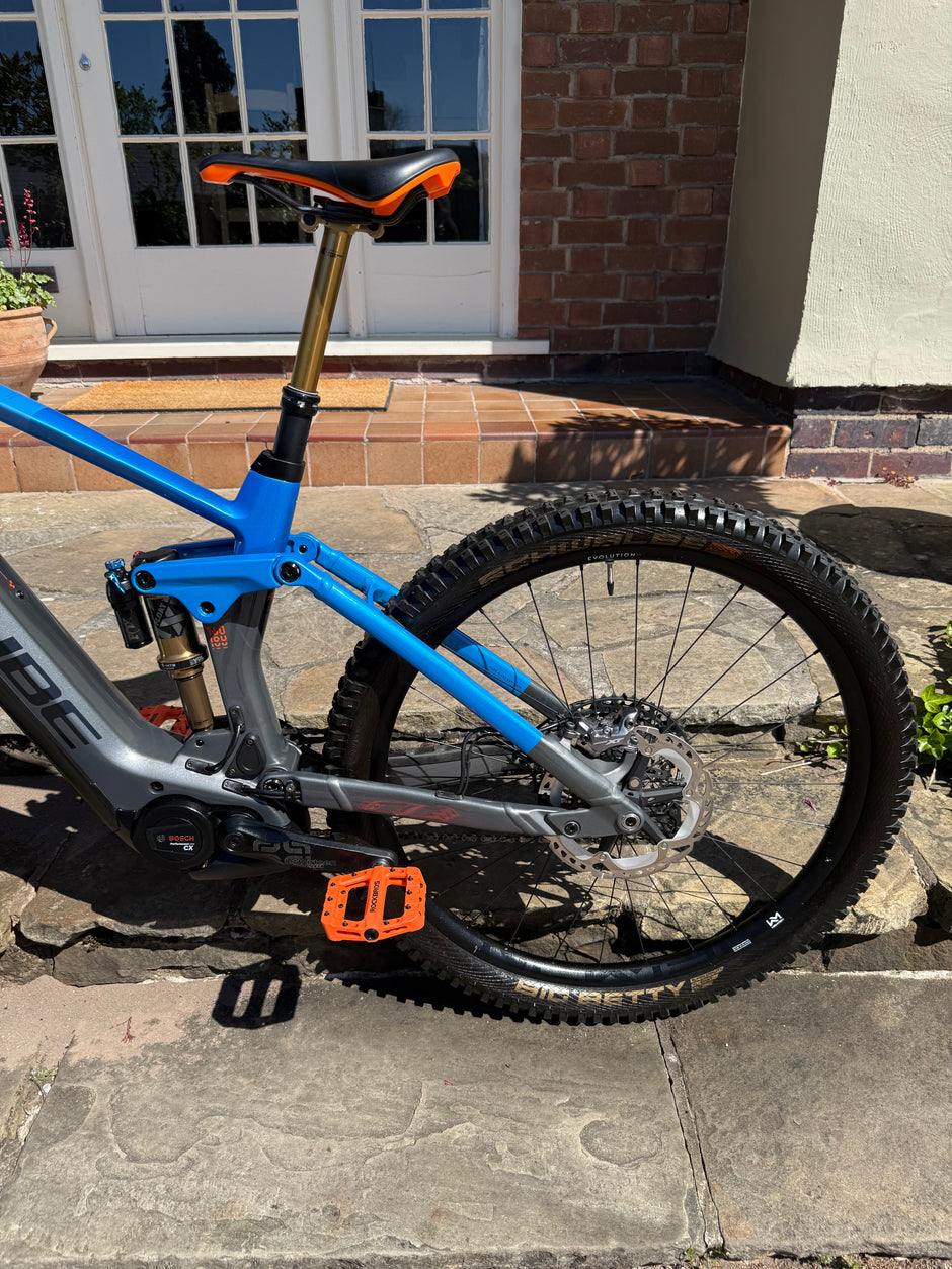 Cube Stereo Hybrid 160 HPC Action Team 750 Medium 280 miles