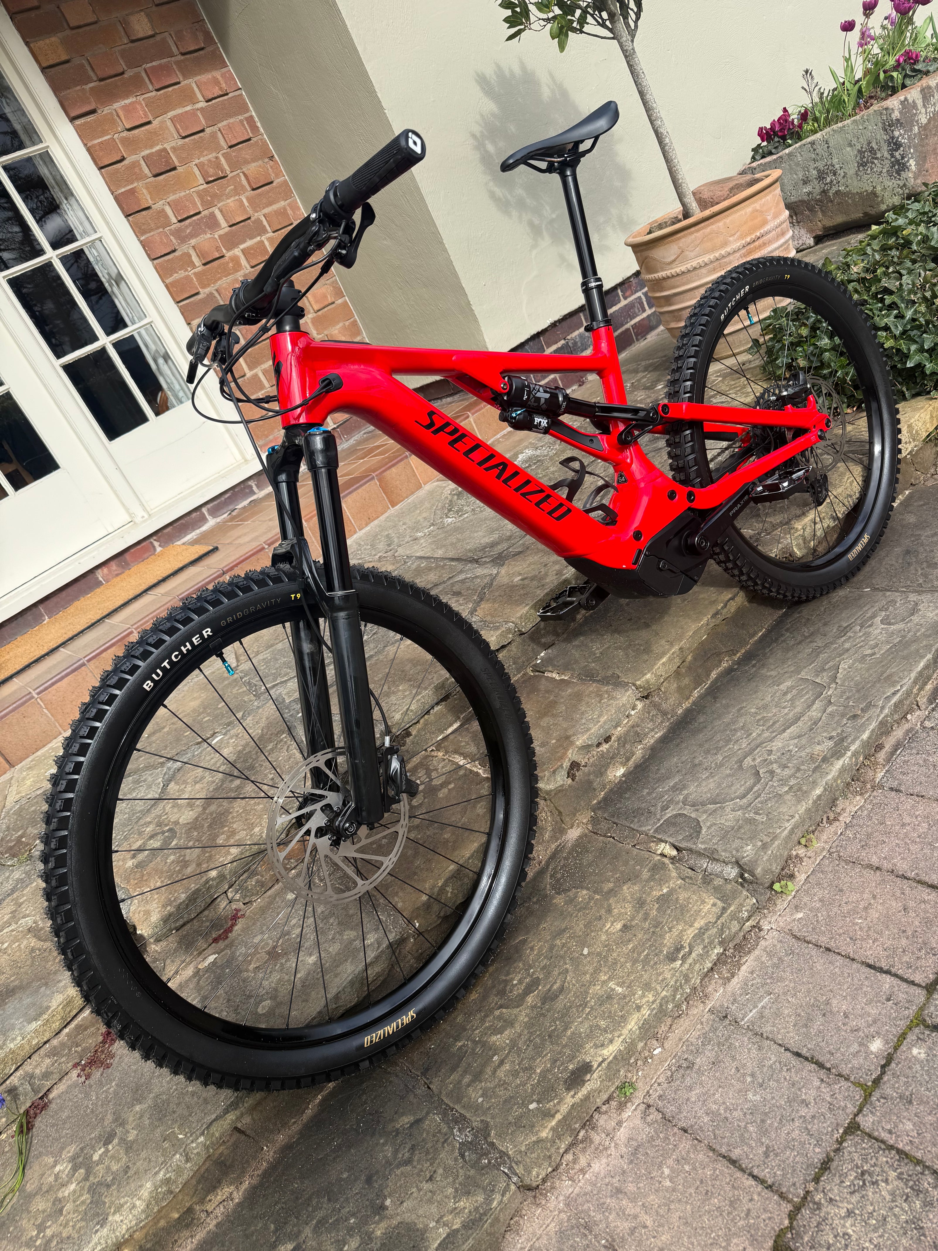Specialized Turbo Levo Comp 700wh S4 Electric Bike 660 Miles