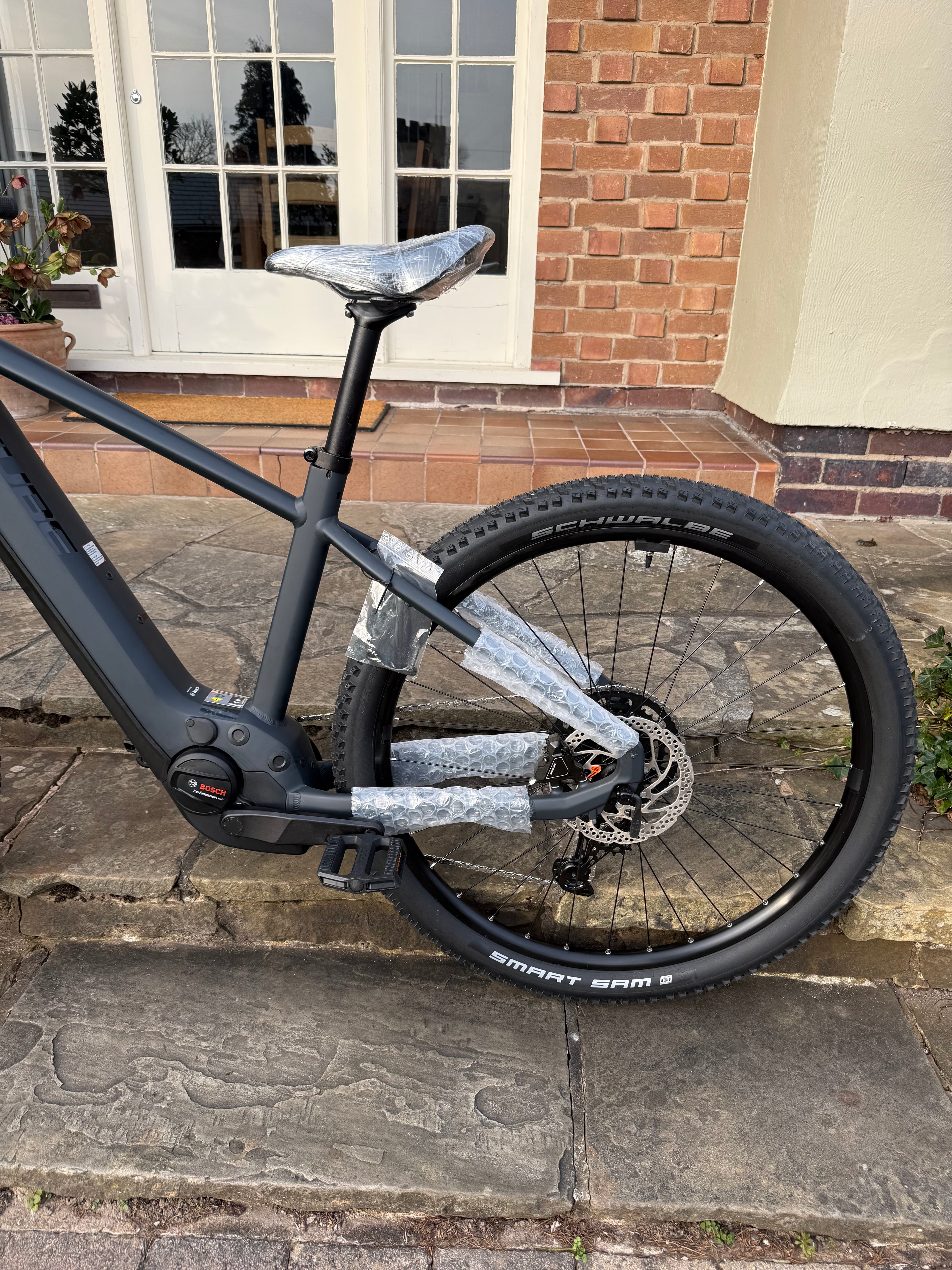 Cube Reaction Hybrid Performance 500 Large Electric Mountain Bike 2025 BRAND NEW