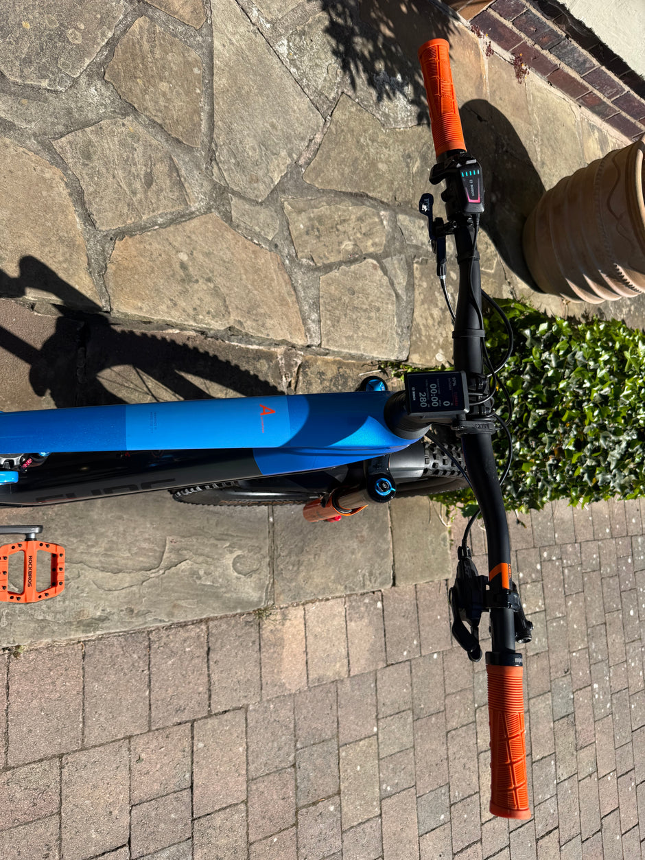 Cube Stereo Hybrid 160 HPC Action Team 750 Medium 280 miles