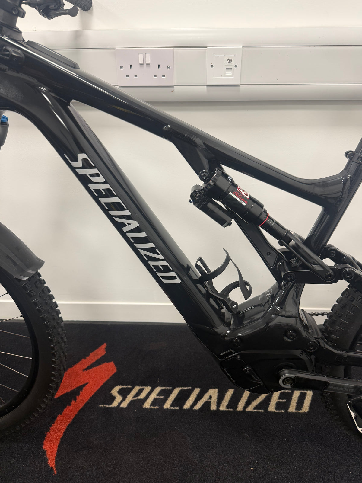 2024 Specialized Turbo levo alloy XXL 690 miles