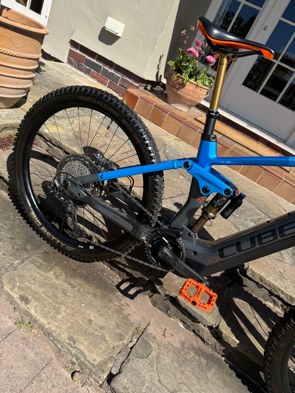 Cube Stereo Hybrid 160 HPC Action Team 750 Medium 280 miles