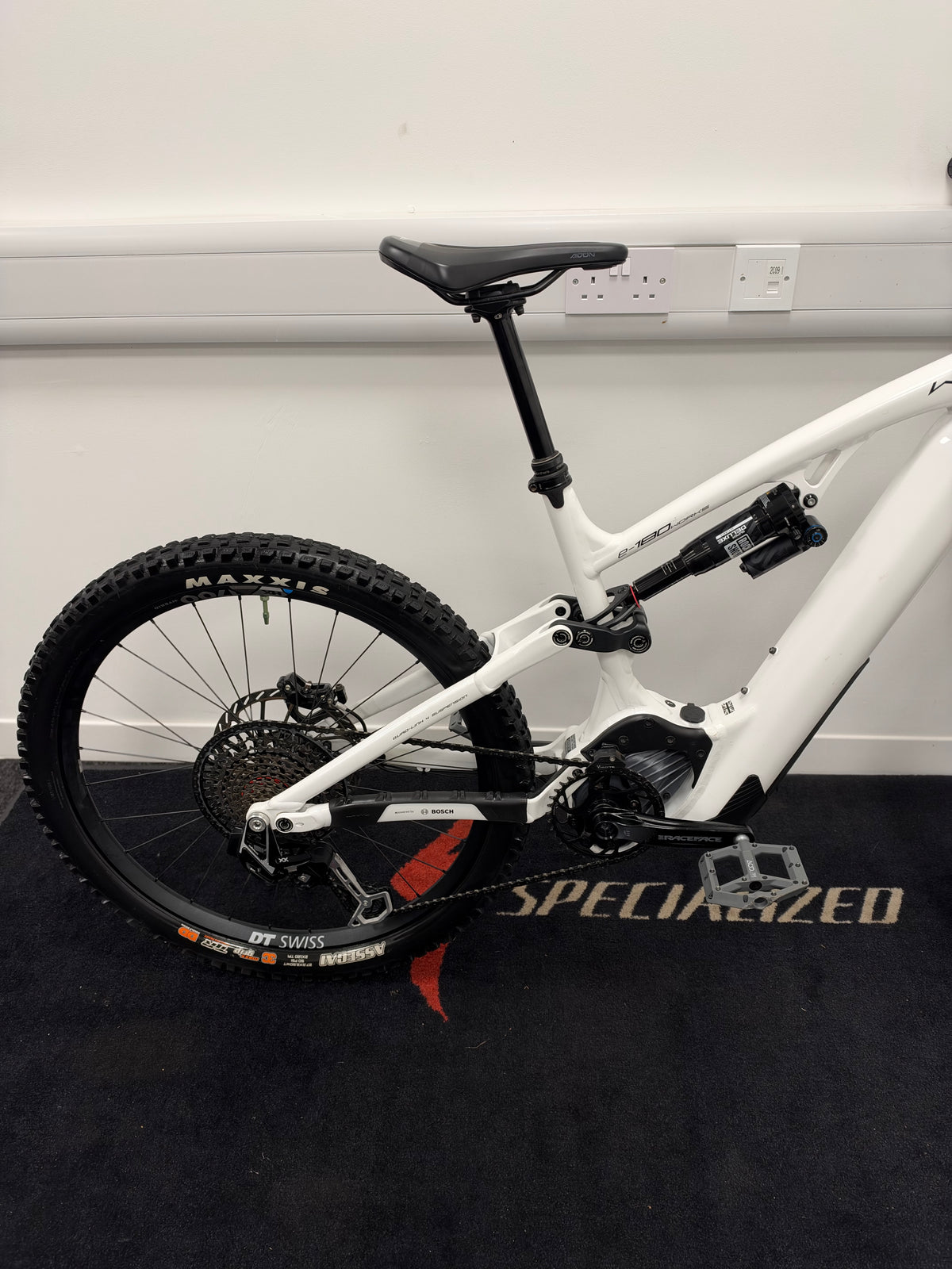 Whyte E-180 Works 2023 Large 200 miles