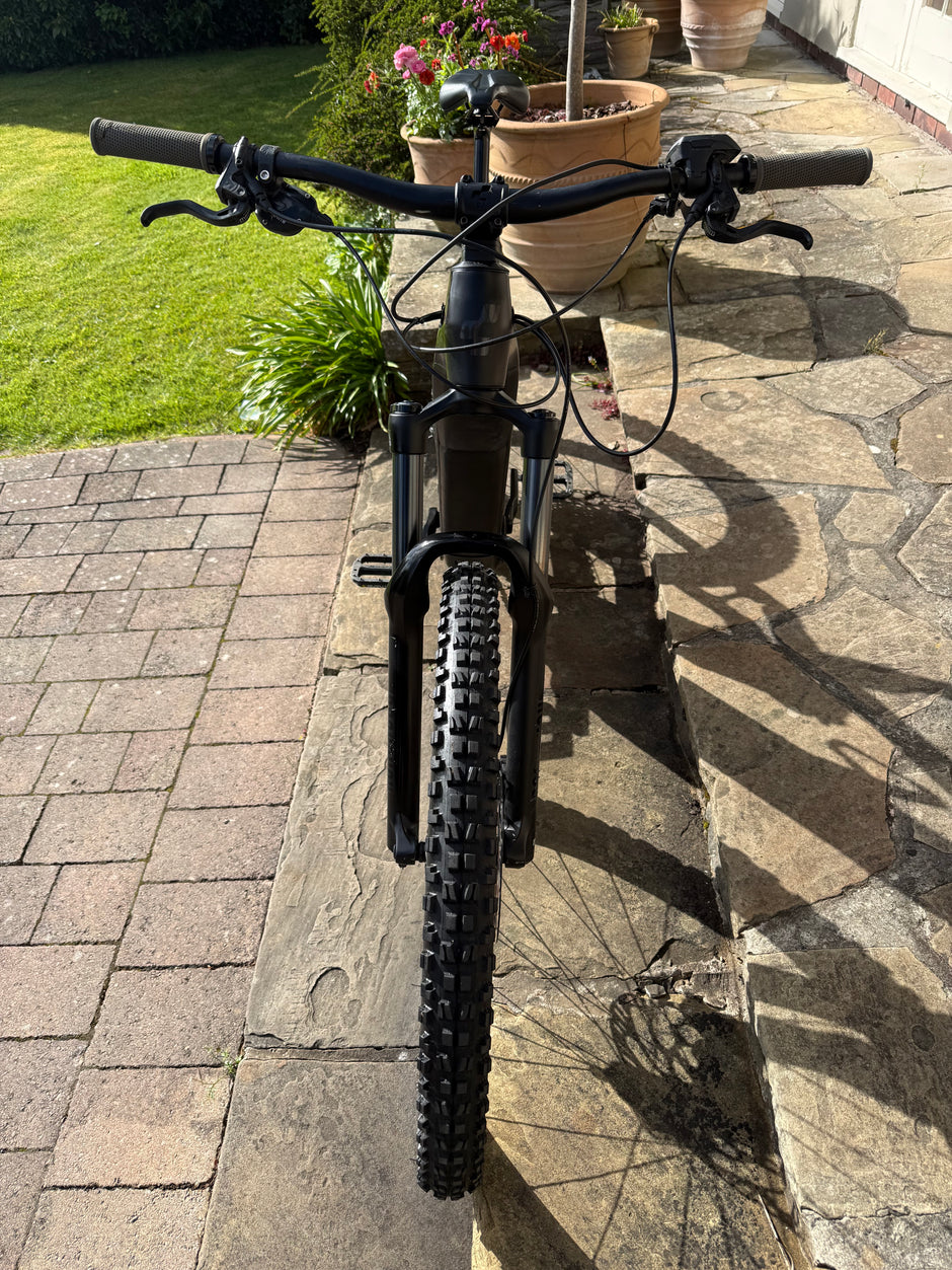 Cube Stereo Hybrid 160 HPC Race 625 Carbon Medium Electric Bike 430 Miles