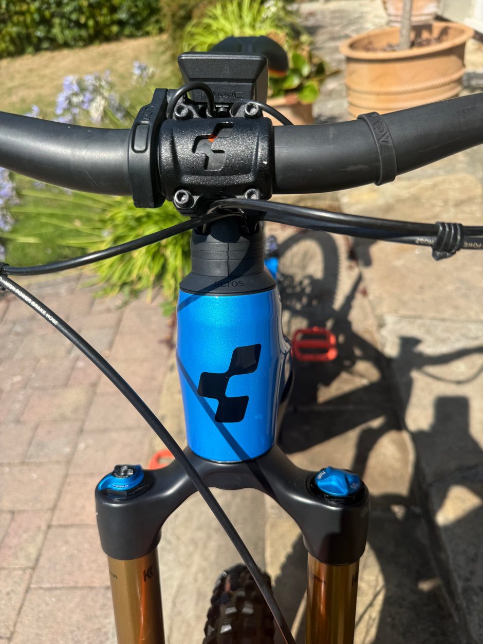 Cube stereo 140 Action Team 2023 Medium 460 miles