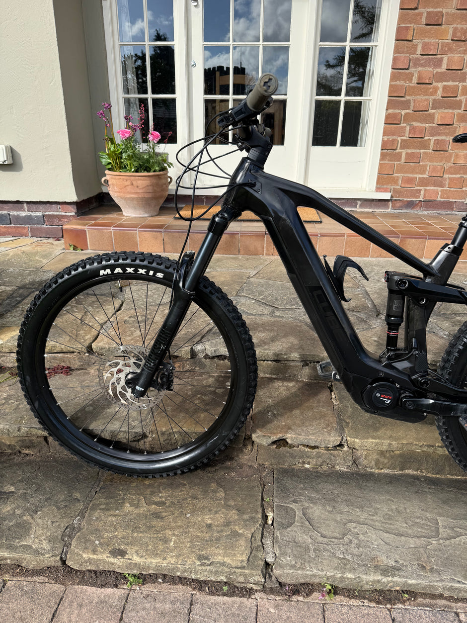 Cube Stereo Hybrid 160 HPC Race 625 Carbon Medium Electric Bike 430 Miles