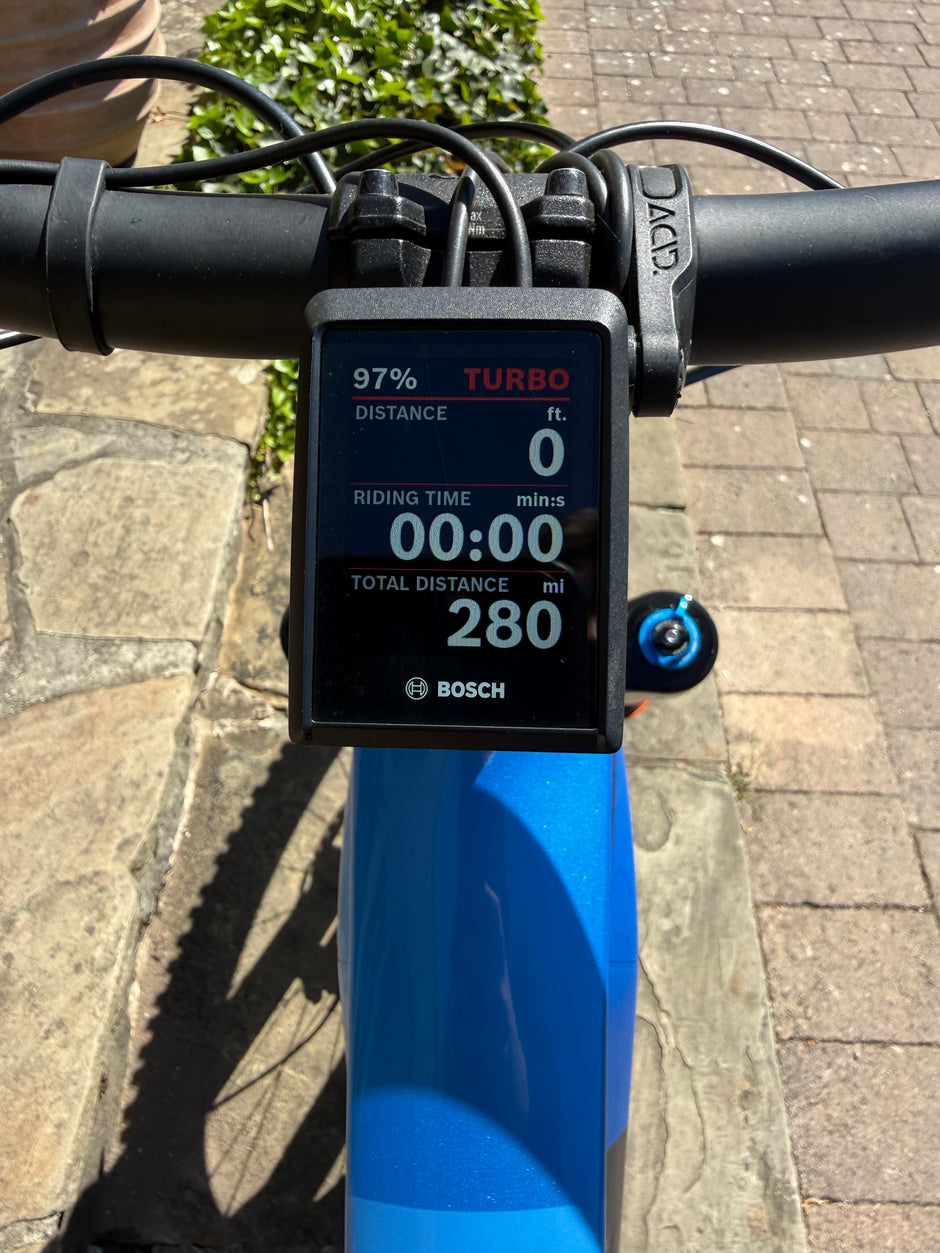 Cube Stereo Hybrid 160 HPC Action Team 750 Medium 280 miles