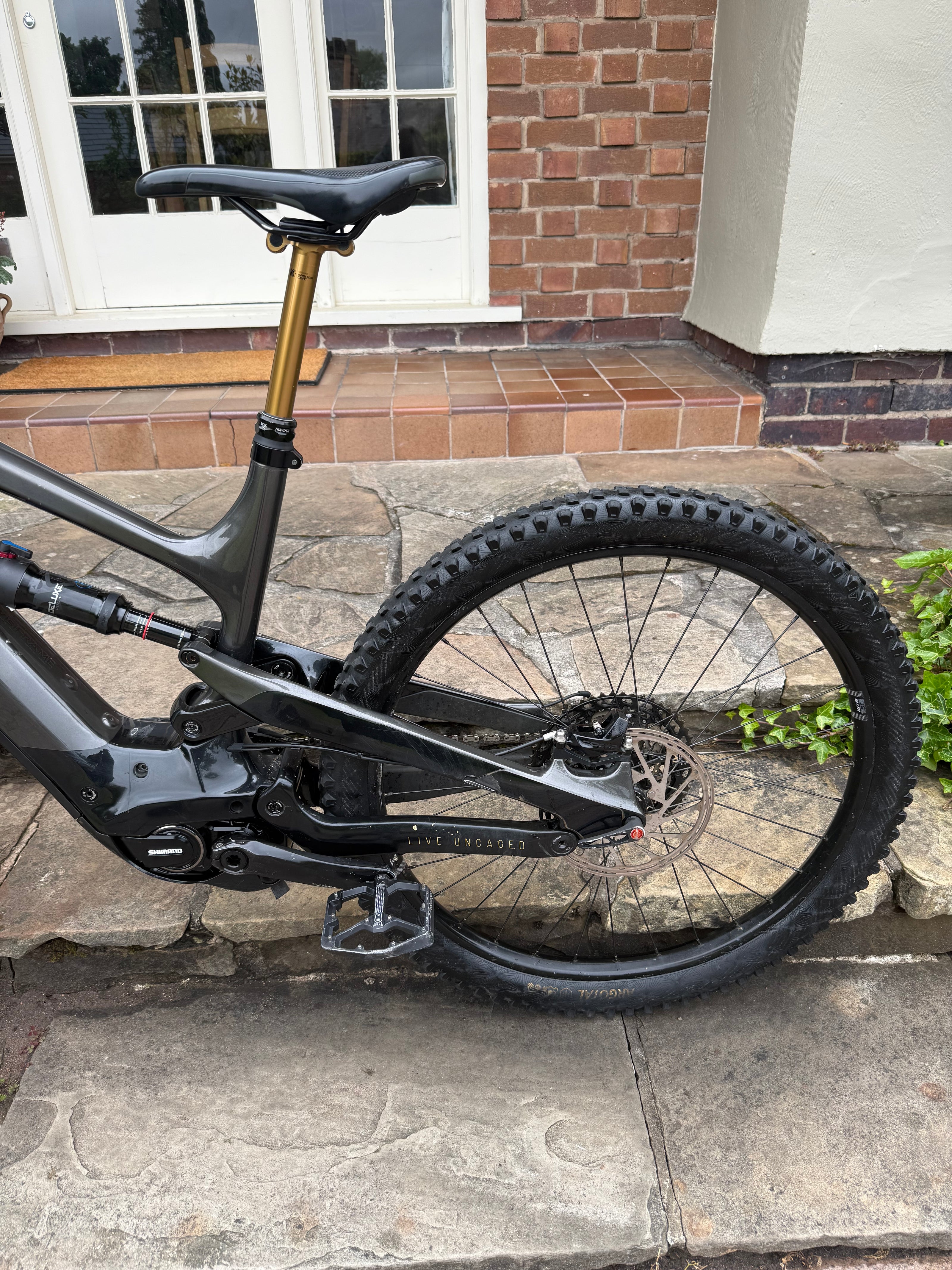 YT Decoy Elite Medium Electric mountain bike 400 miles