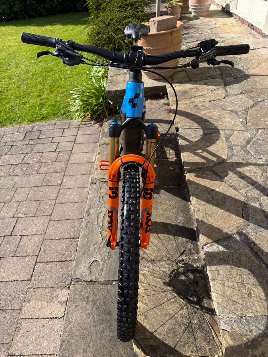 Cube Stereo Hybrid 160 HPC Action Team 750 2023 Medium 500 Miles