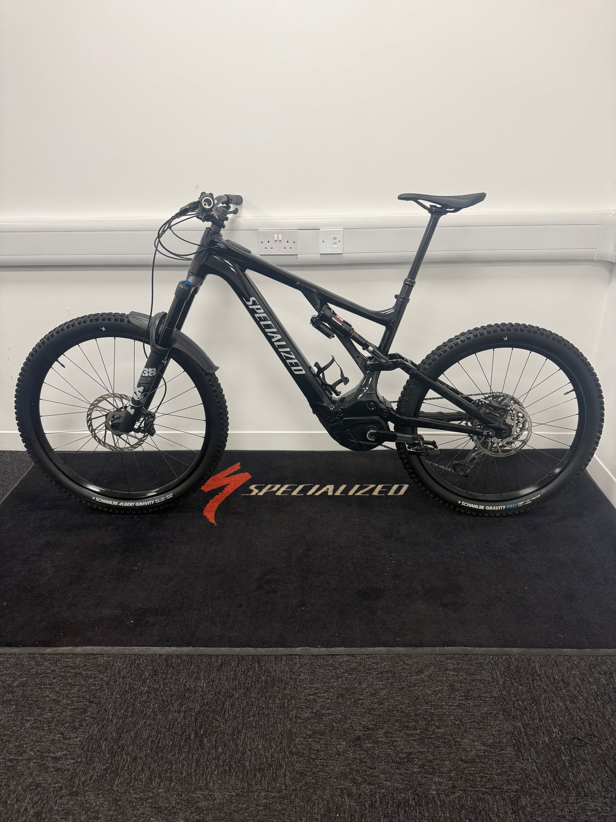 2024 Specialized Turbo levo alloy XXL 690 miles
