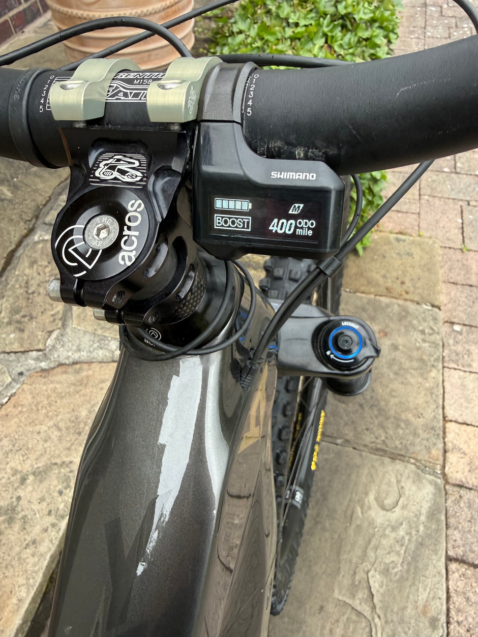 YT Decoy Elite Medium Electric mountain bike 400 miles