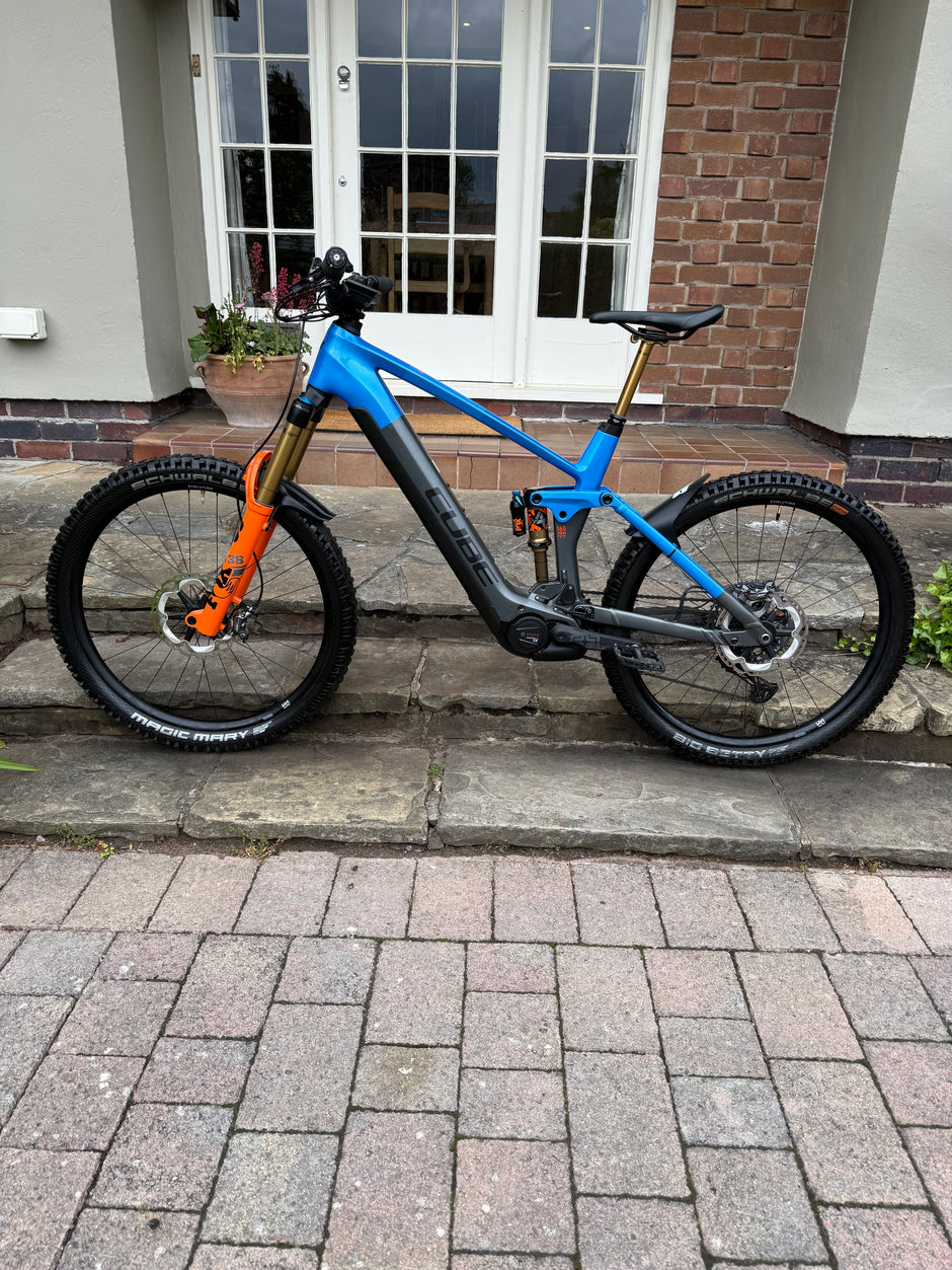 Cube Stereo 160 Action Team 2023 Large 470 miles