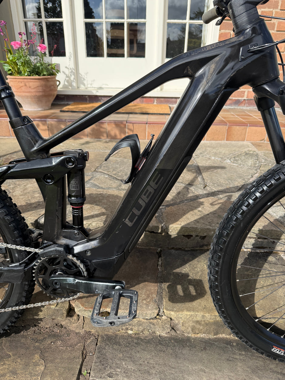 Cube Stereo Hybrid 160 HPC Race 625 Carbon Medium Electric Bike 430 Miles