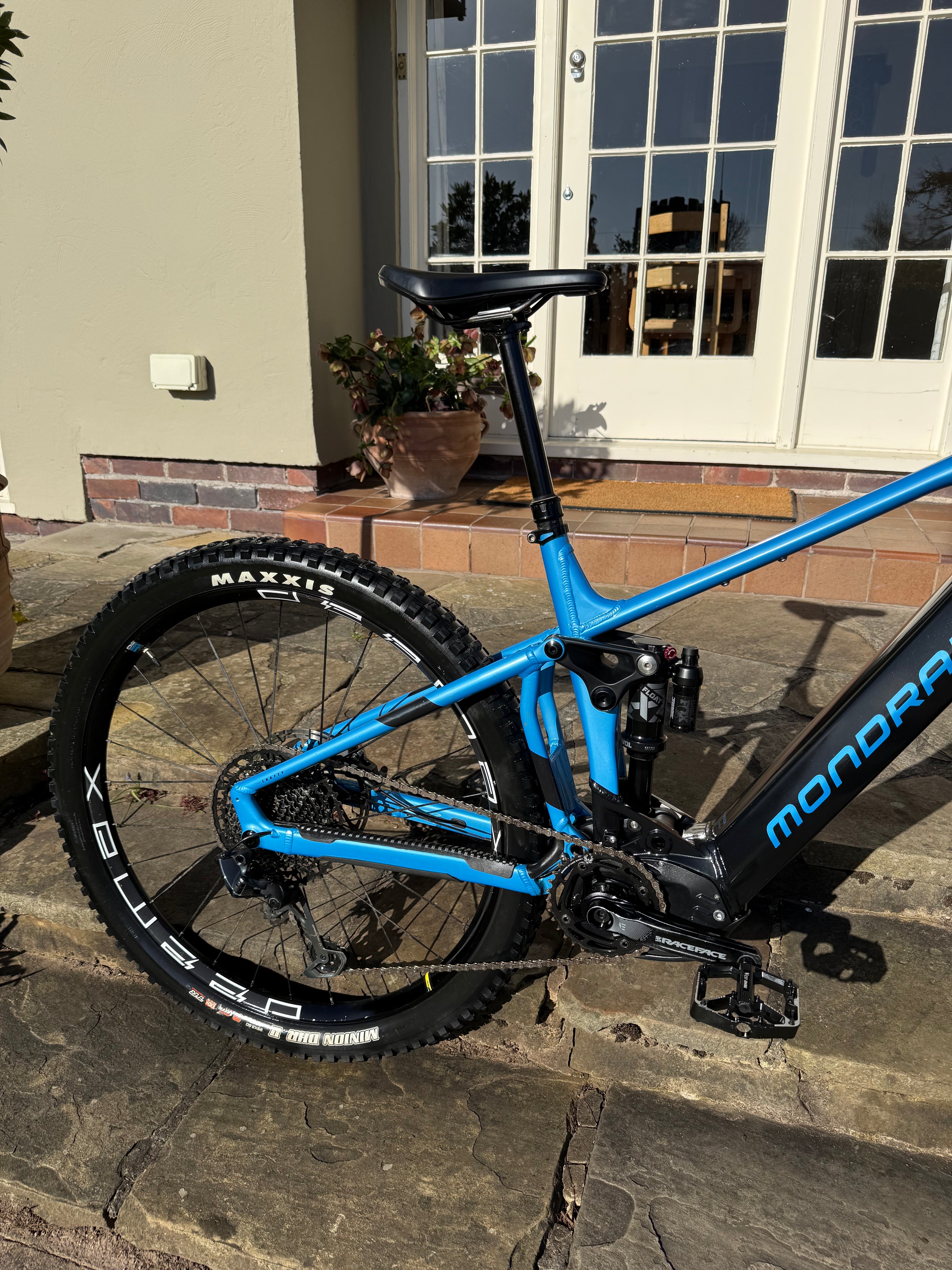 2023 Mondraker Crafty R 750wh Large Electric Bike 400 Miles
