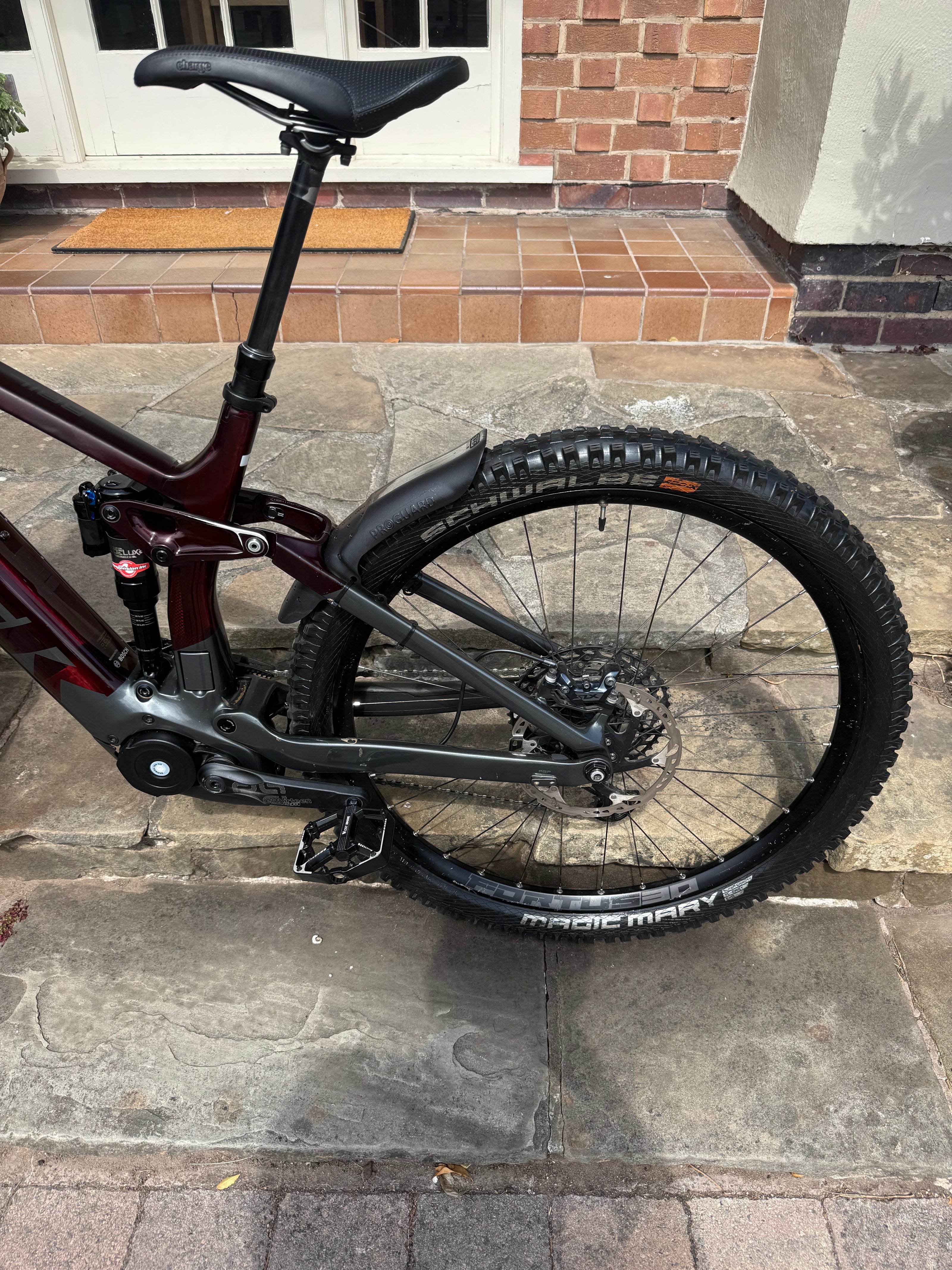2021 Trek Rail 9.8 Carbon Large 410 miles