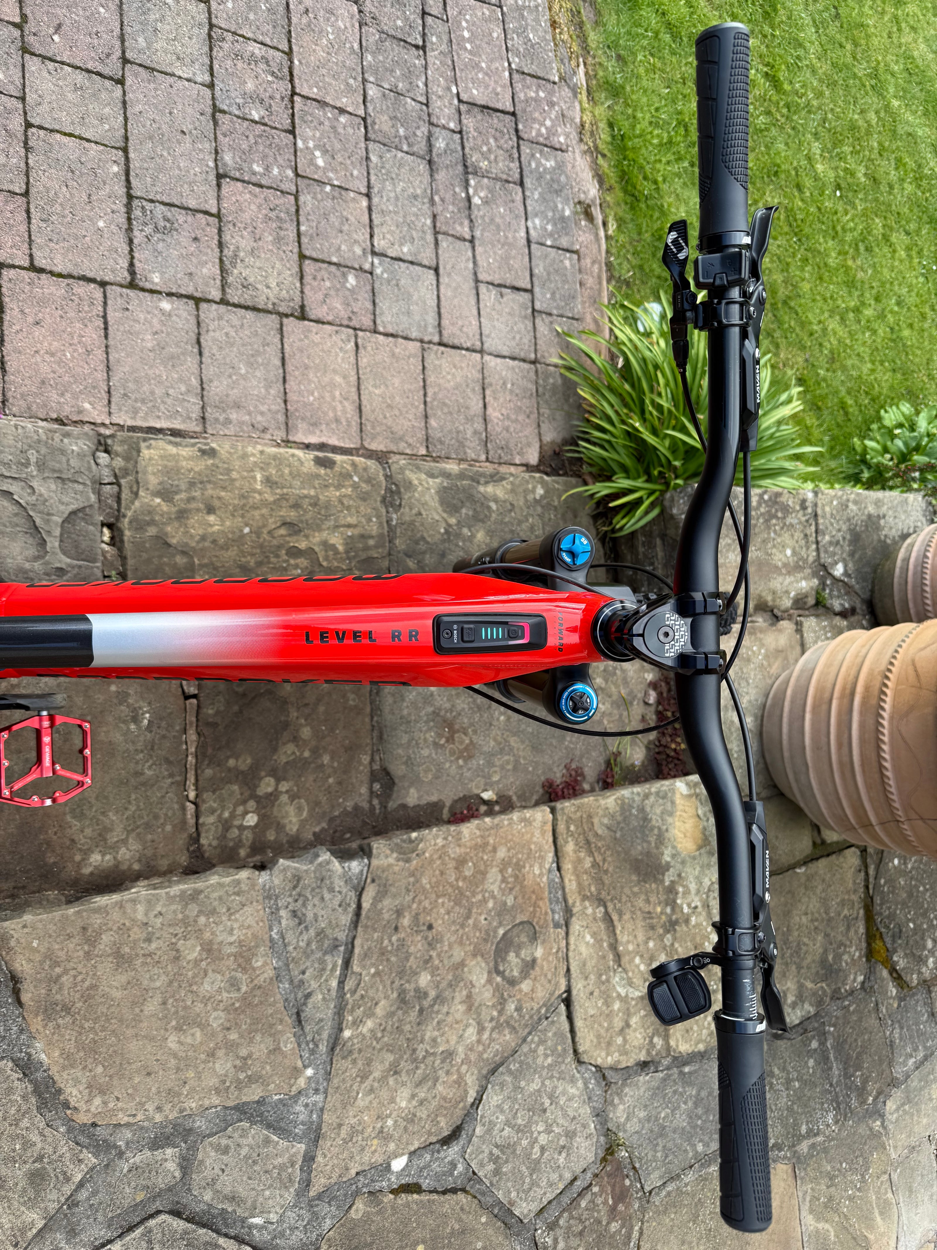 Mondraker Level RR 750wh 2024 AXS Medium 180 Miles