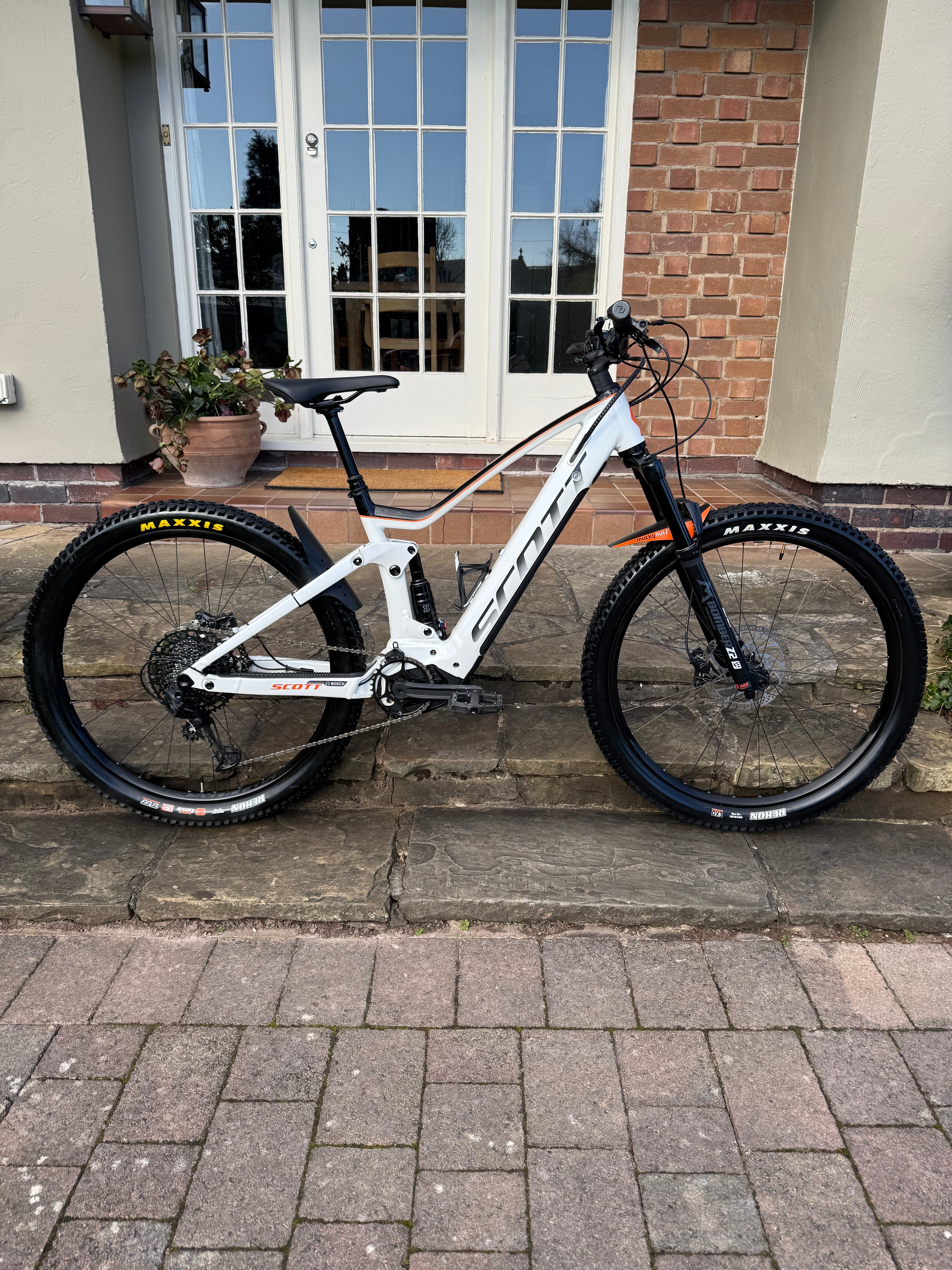 Scott Strike eRIDE 940 Electric Mountain Bike Medium