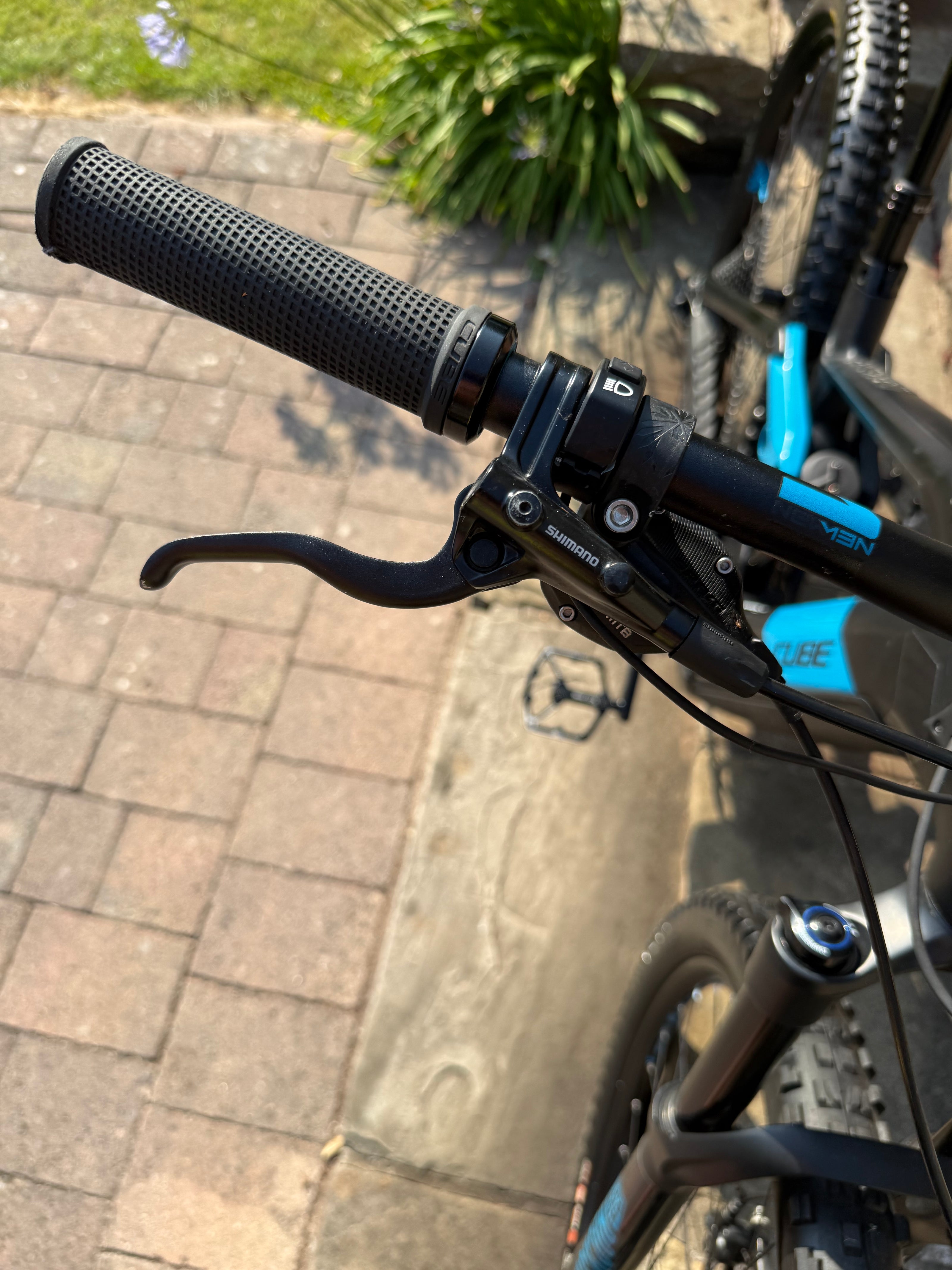 Cube Stereo Hybrid 140 HPC Race 625 Carbon Full Suspension e-MTB – Medium – Excellent Condition