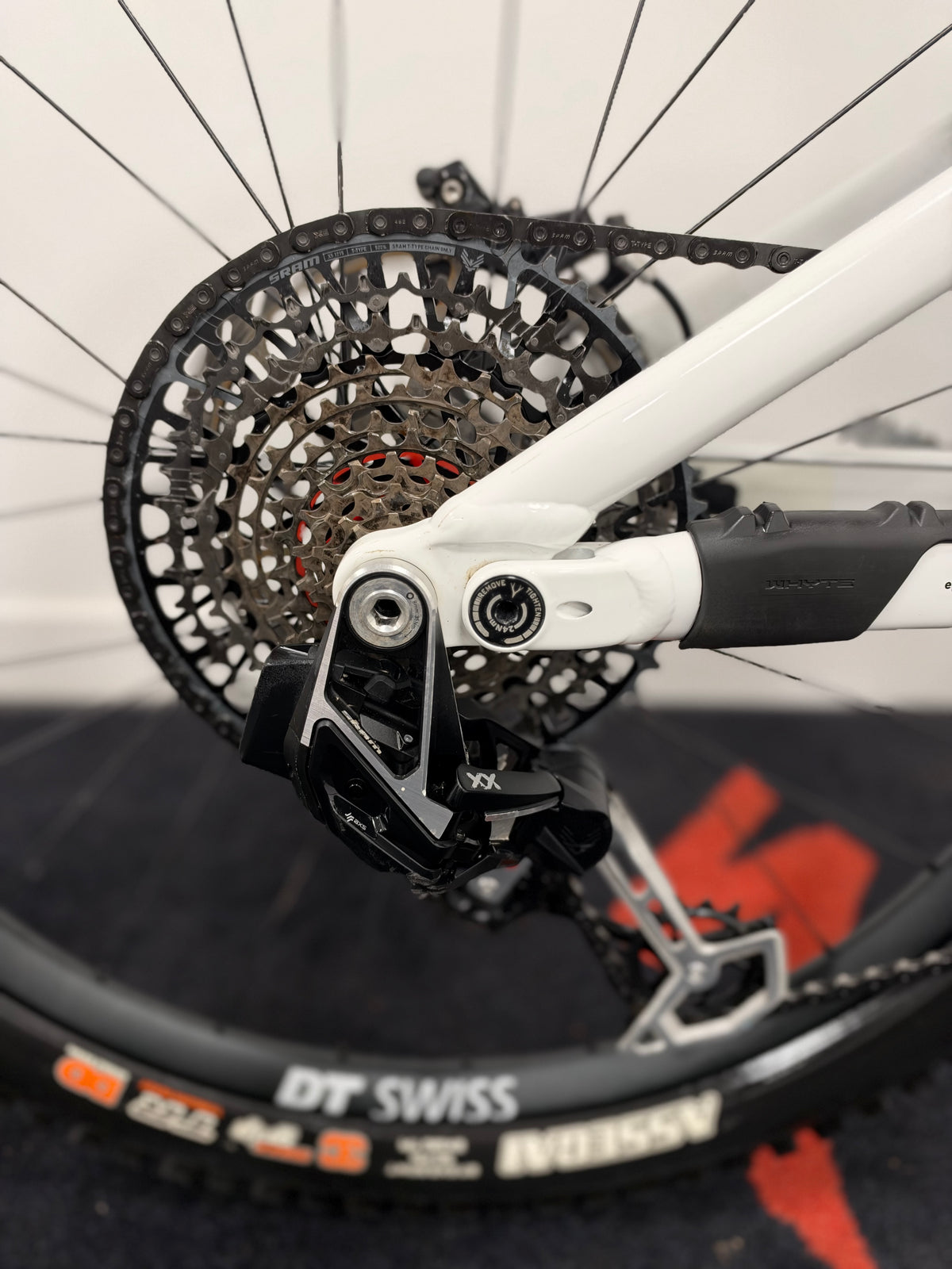Whyte E-180 Works 2023 Large 200 miles