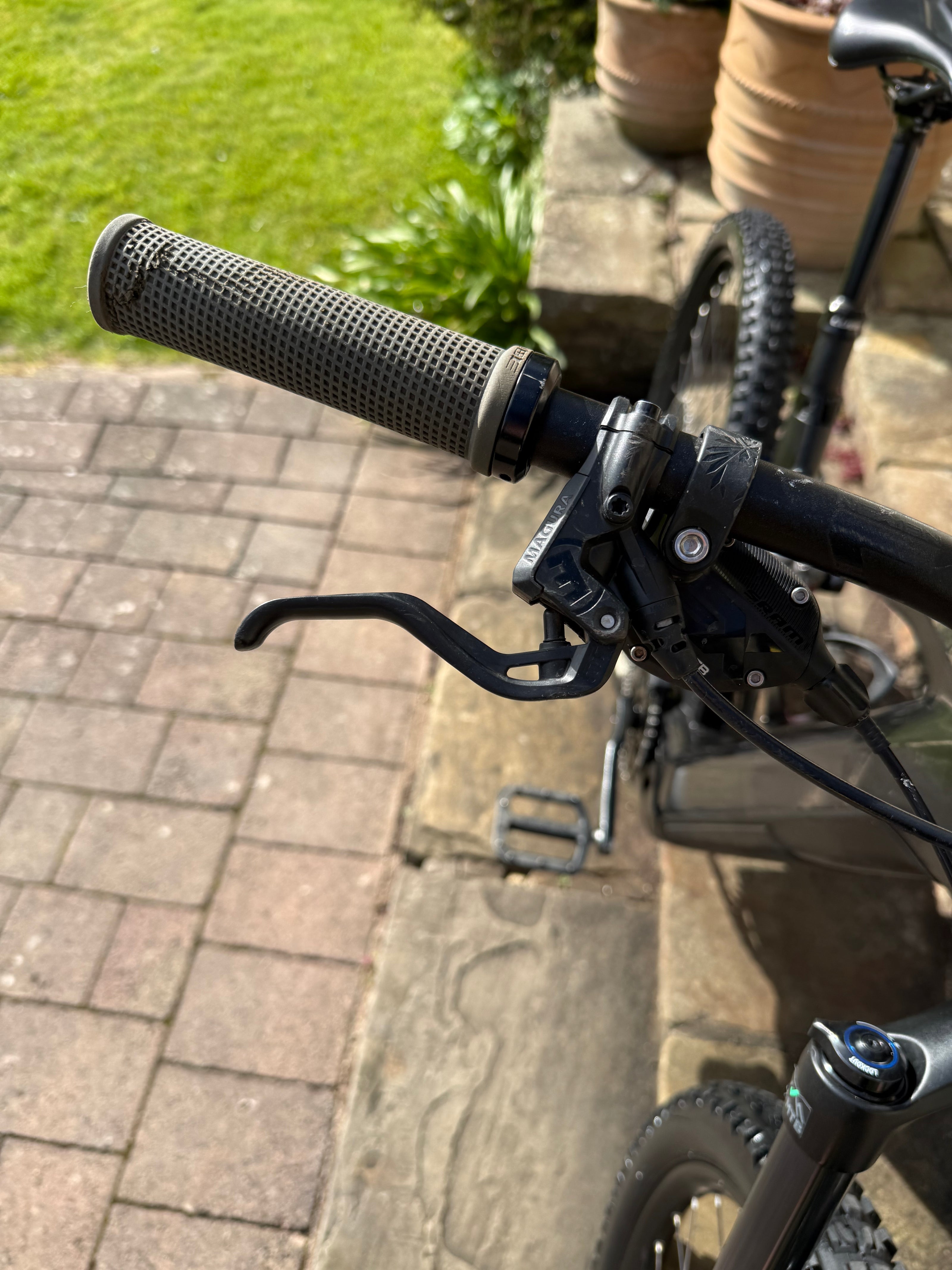 Cube Stereo Hybrid 160 HPC Race 625 Carbon Medium Electric Bike 430 Miles