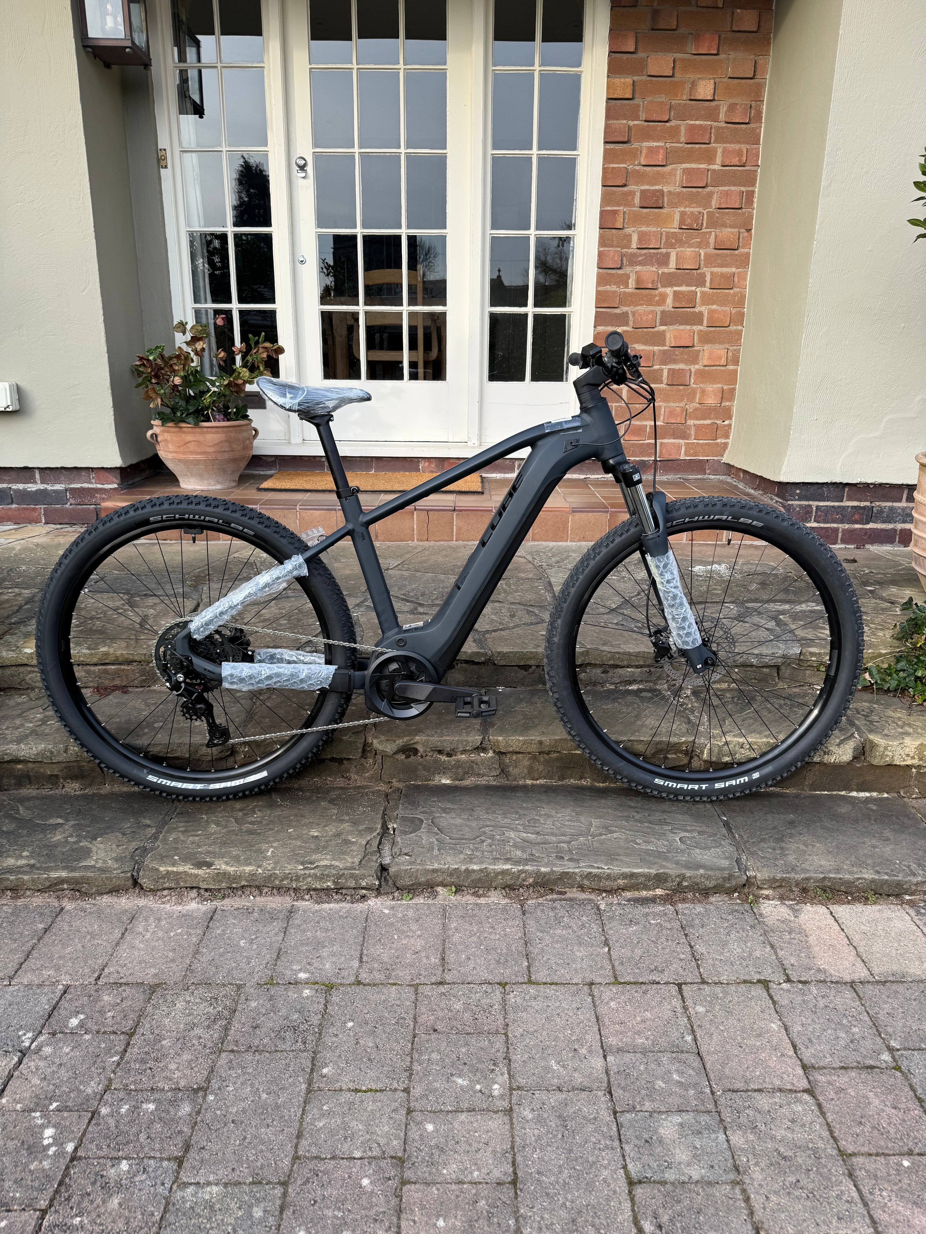 Cube Reaction Hybrid Performance 500 Large Electric Mountain Bike 2025 BRAND NEW