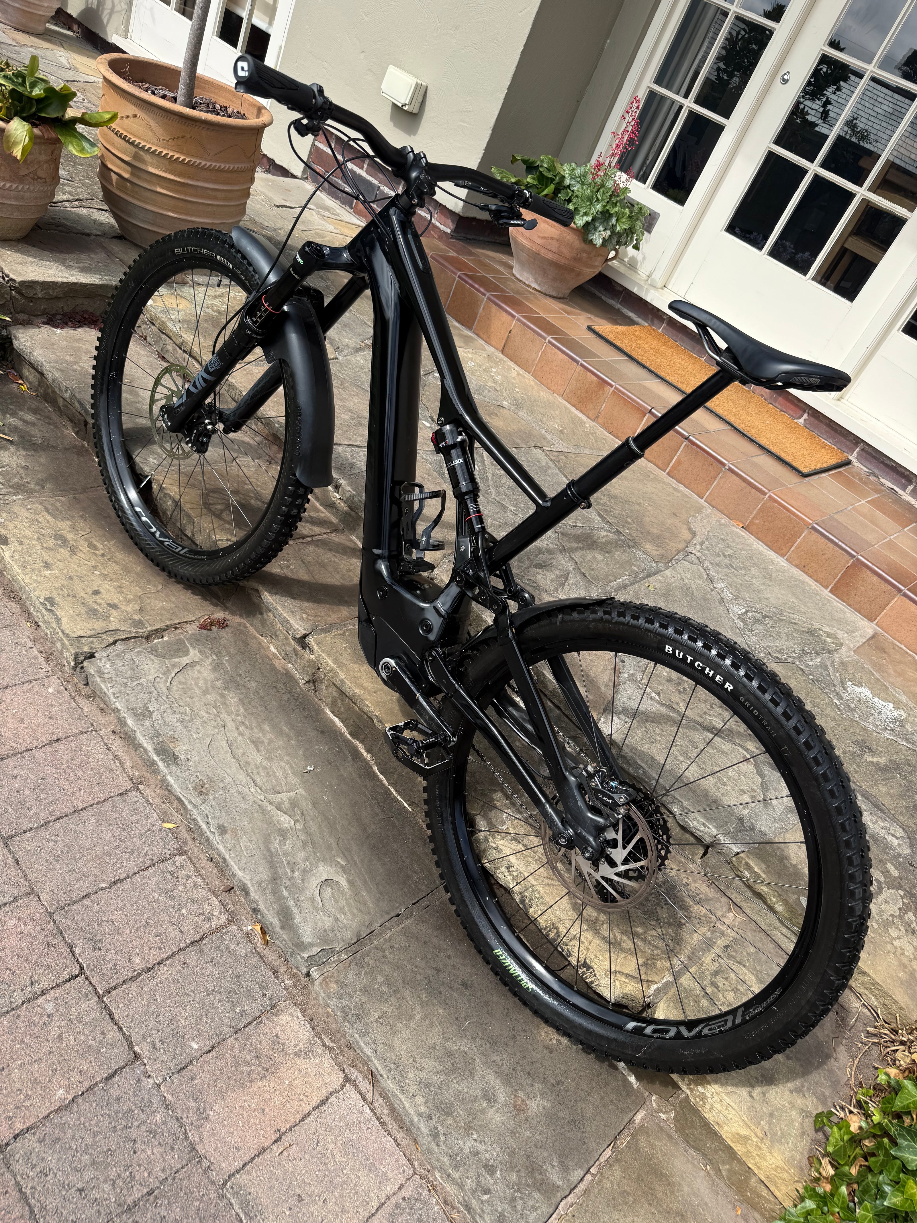 Specialized Turbo Levo 700wh new motor 45 miles
