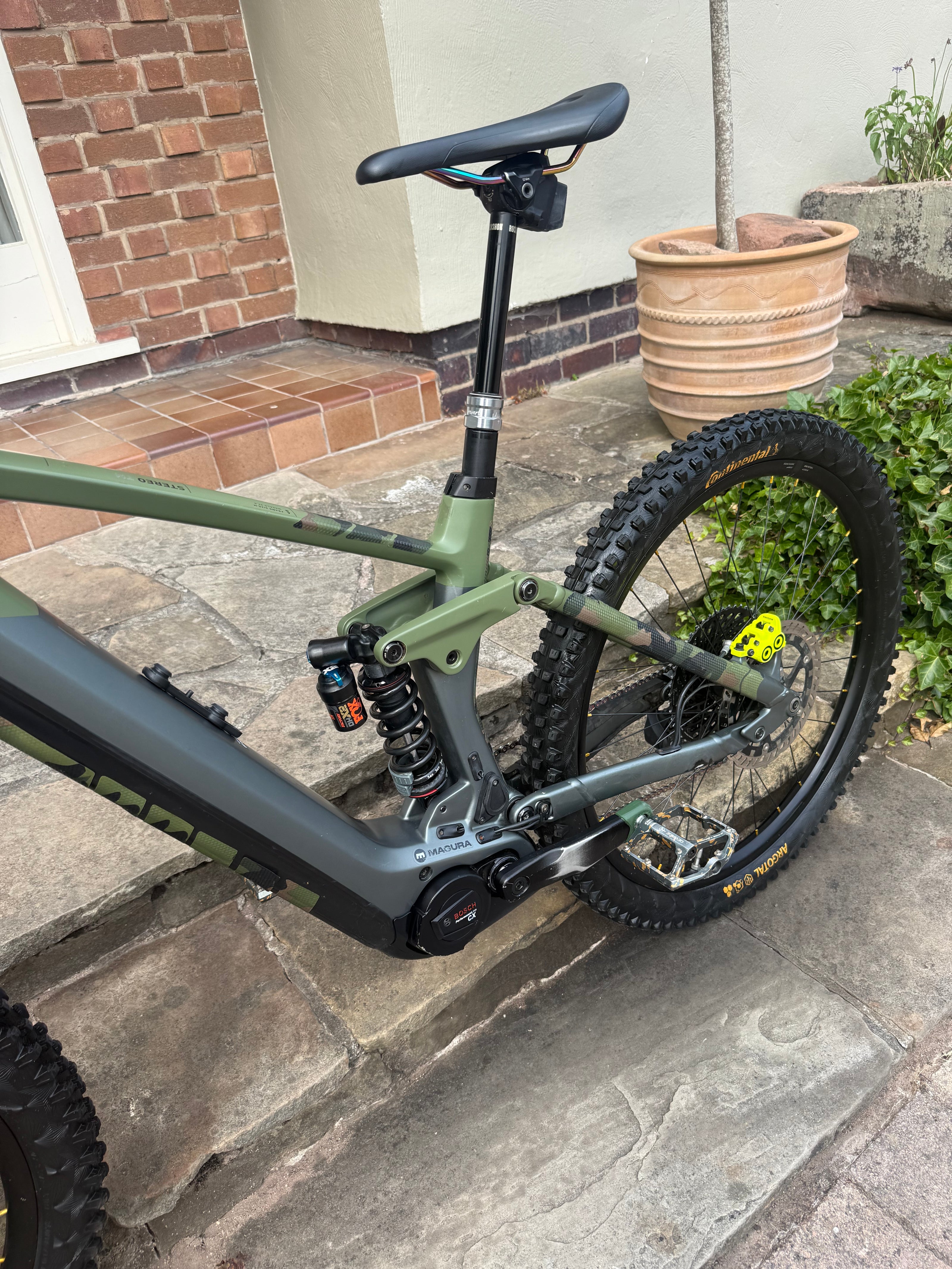 Cube Stereo Hybrid 160 HPC 750wh Medium EMTB UPGRADED!