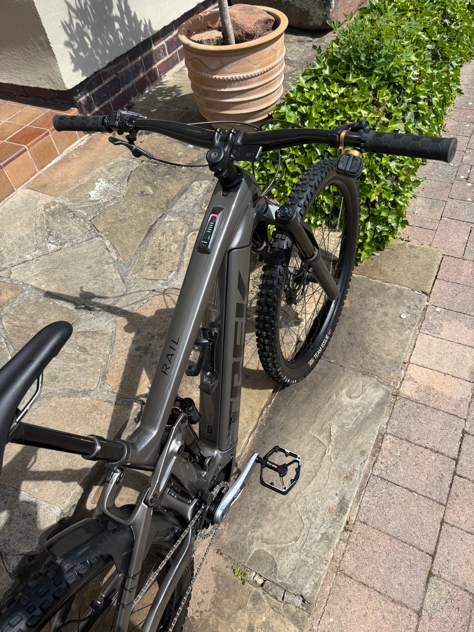 Trek Rail 9.8 AXS 750wh Smart system Medium electric mountain bike