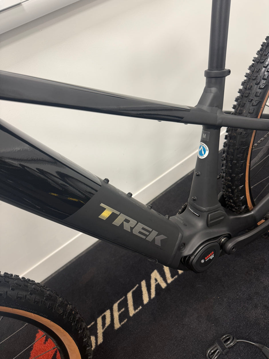 Trek Powerfly 4 2026 Medium 14 miles!