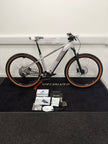 Cube Reaction Hybrid PRO 800 2027 Large BRAND NEW!
