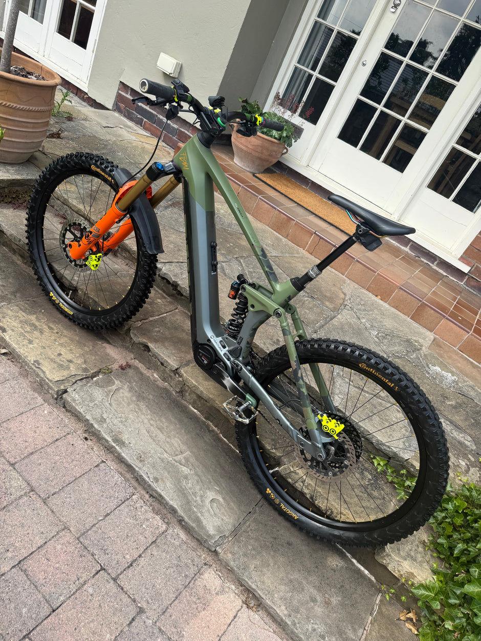 Cube Stereo Hybrid 160 HPC 750wh Medium EMTB UPGRADED!